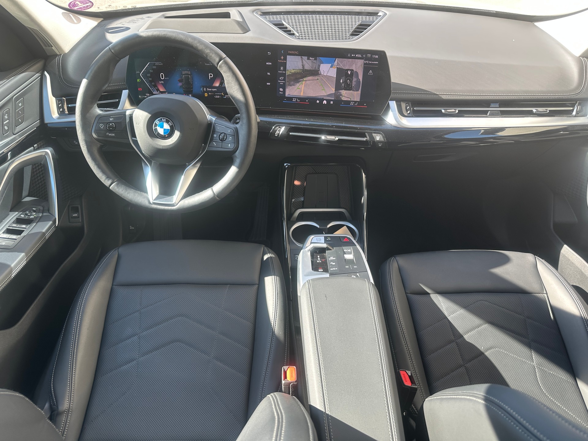 BMW X1 sDrive 18i-image-8