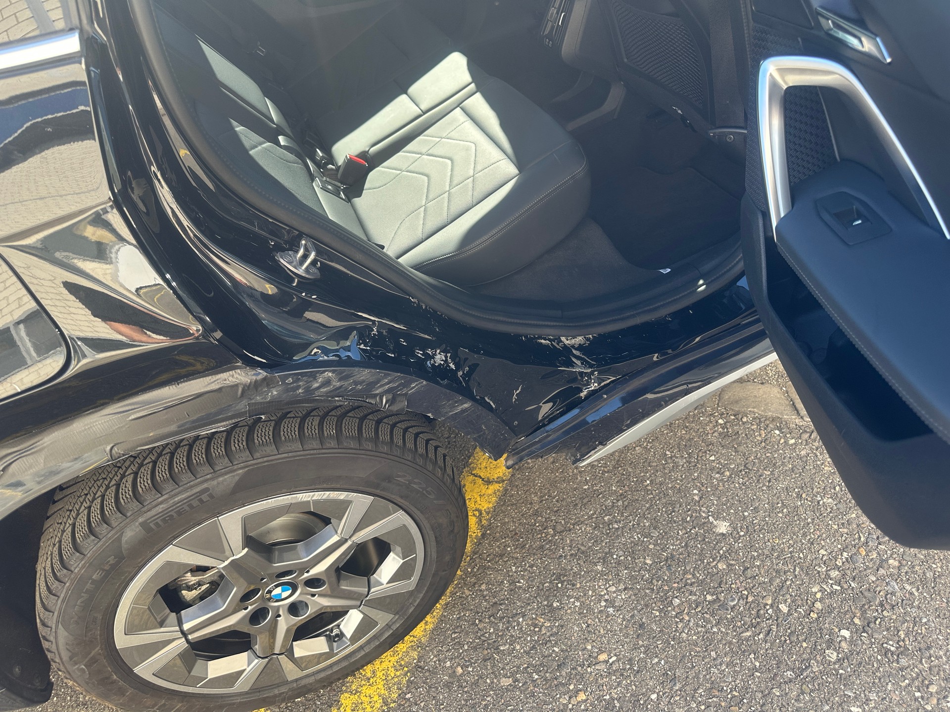 BMW X1 sDrive 18i-image-10