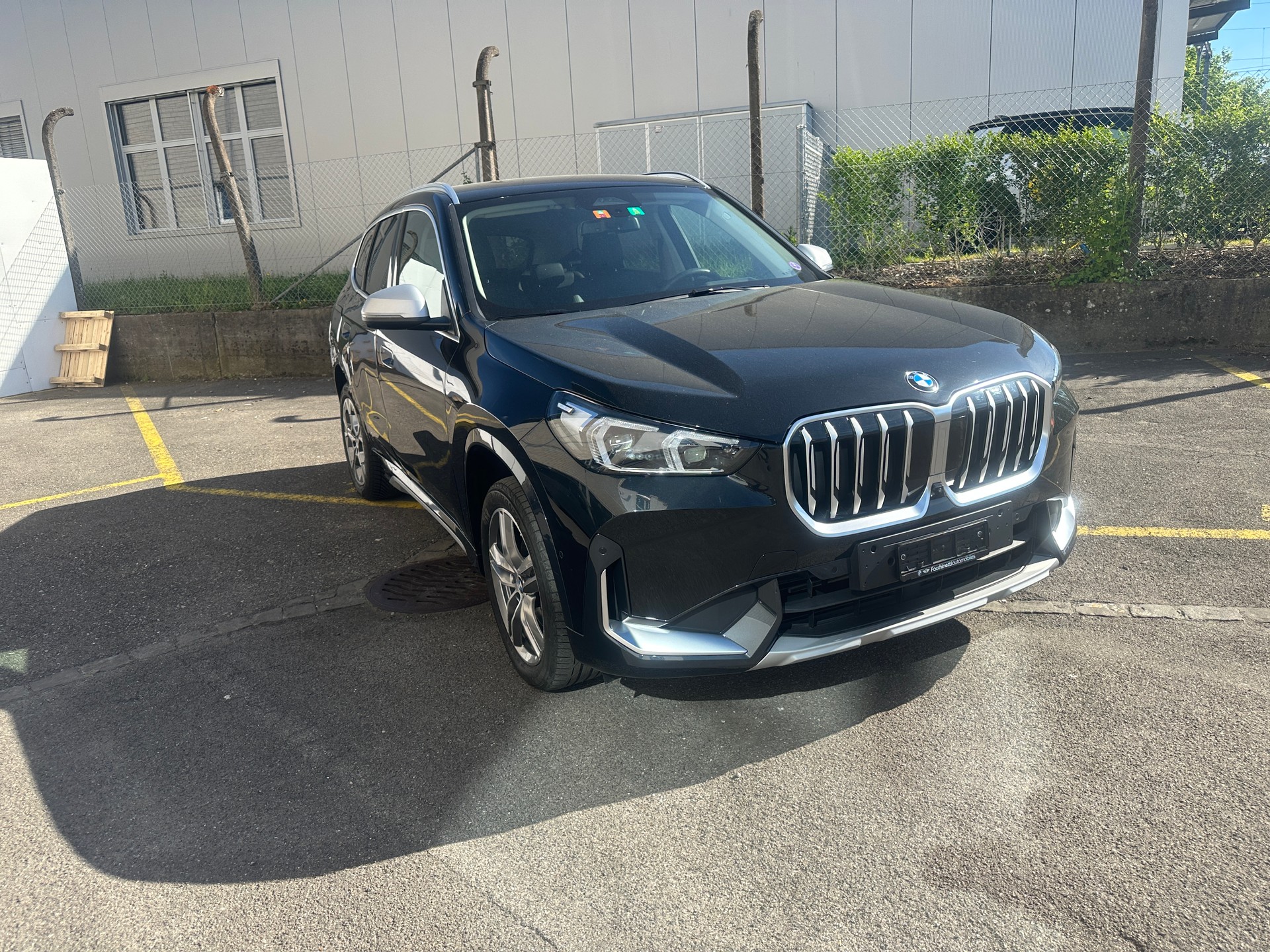 BMW X1 sDrive 18i-image-2