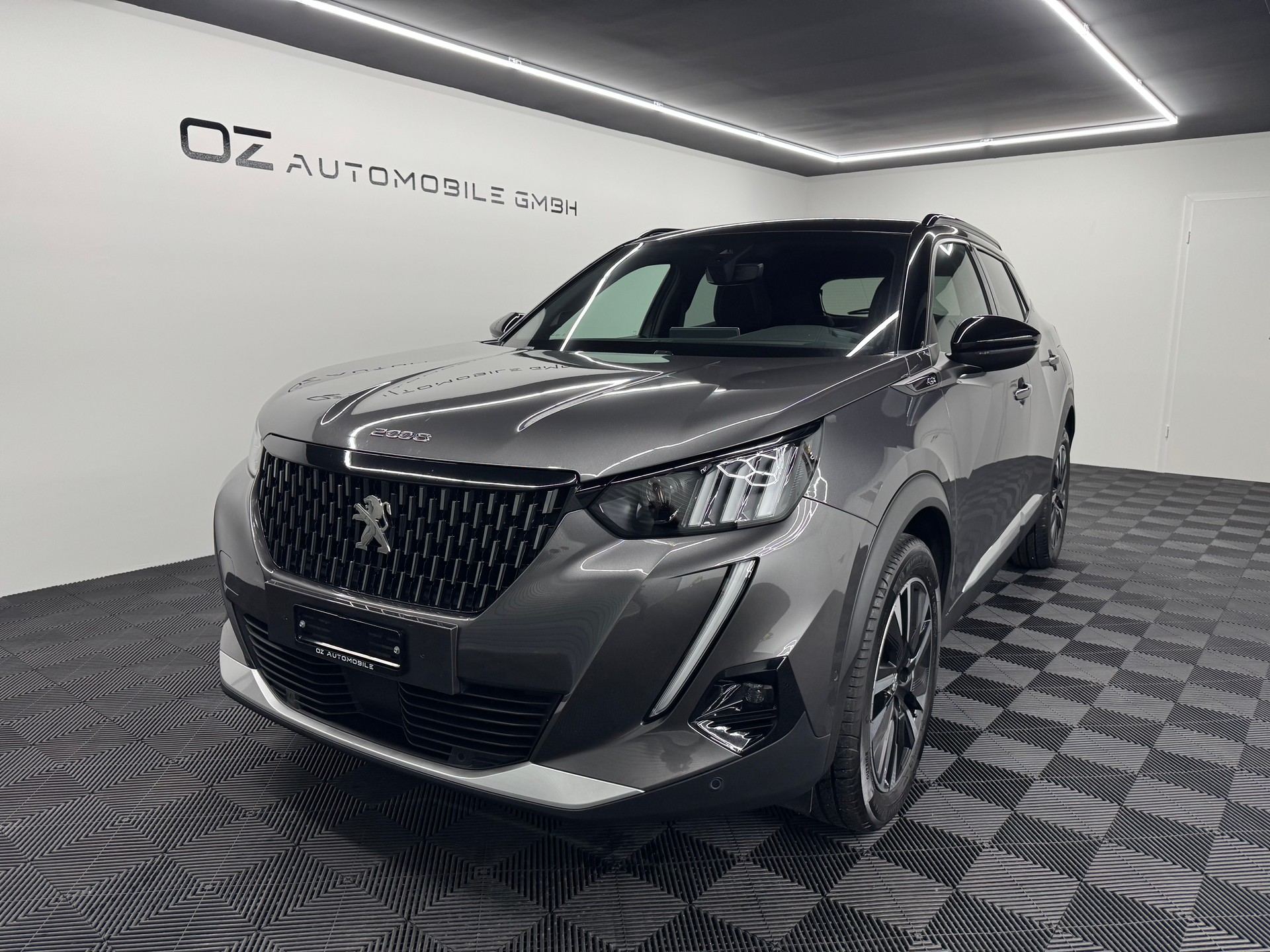 PEUGEOT 2008 1.2 PureTech GT EAT8
