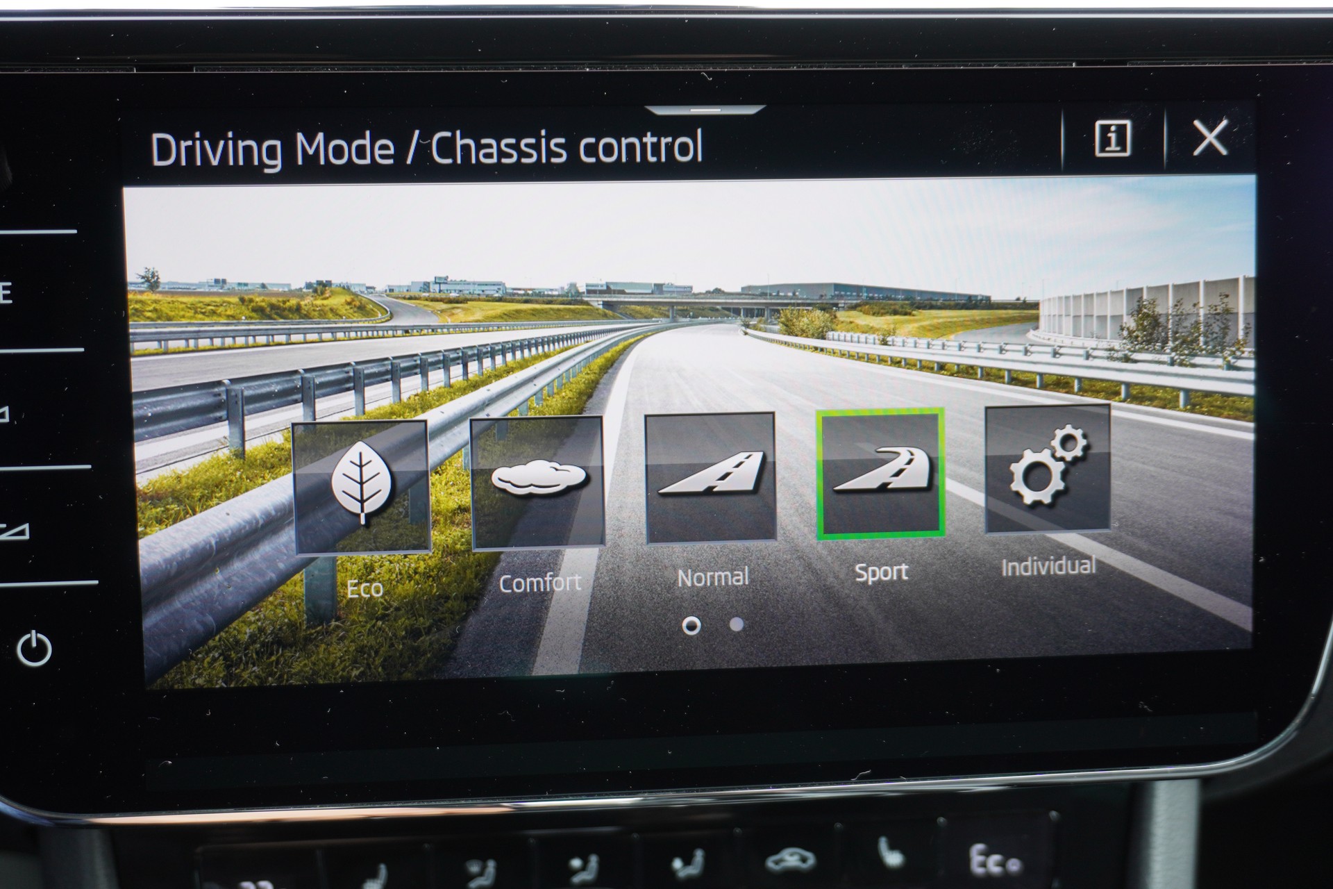 SKODA Superb 1.4 TSI Sport Line PHEV DSG-image-32