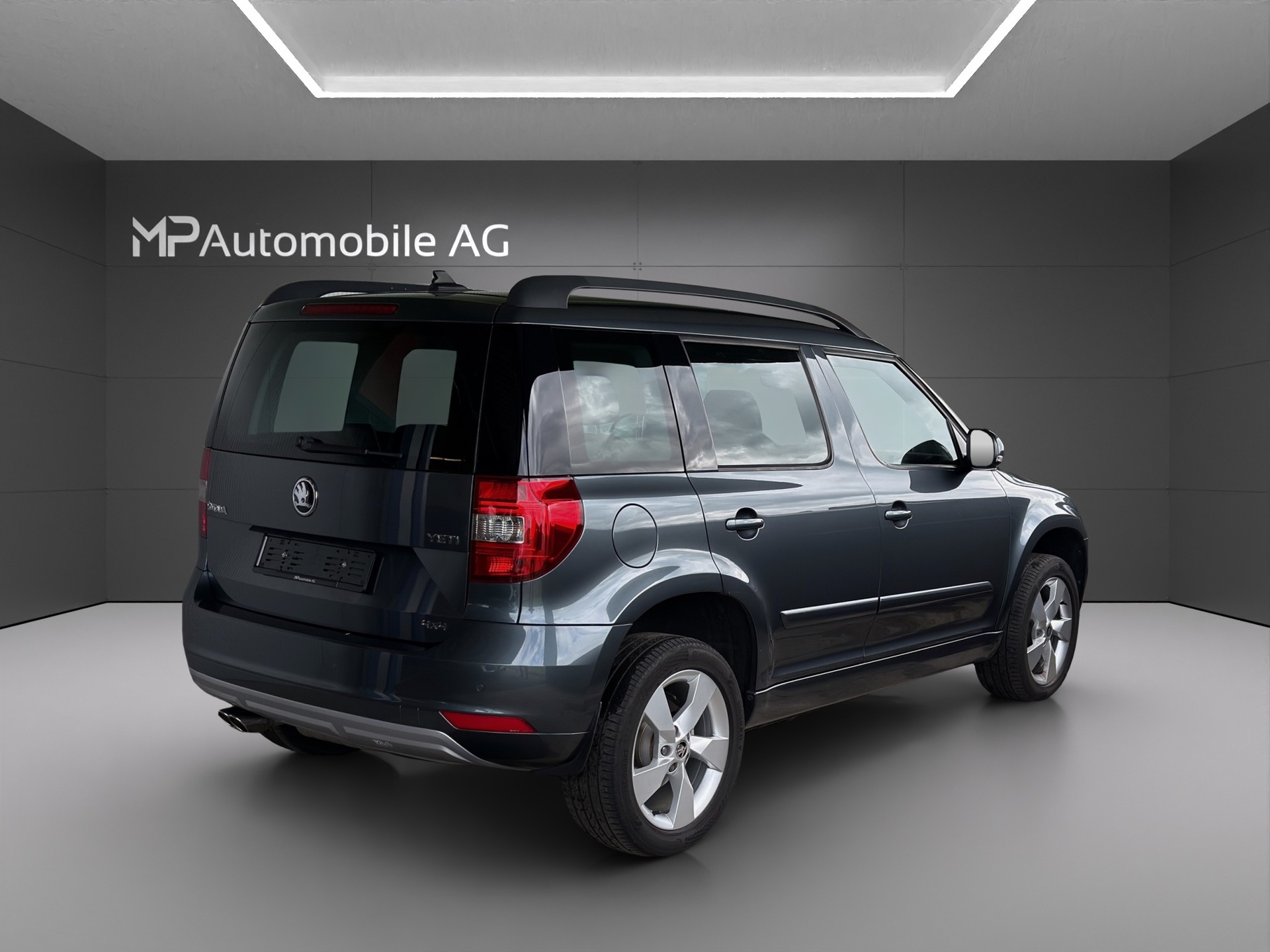 SKODA Yeti 2.0 TDI Ambition 4x4 DSG-showroom-element-2
