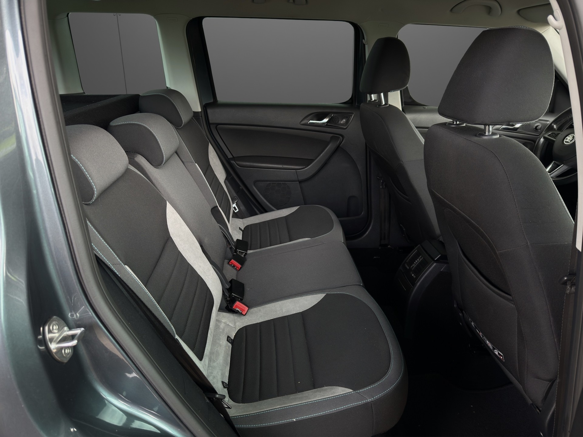 SKODA Yeti 2.0 TDI Ambition 4x4 DSG-image-8