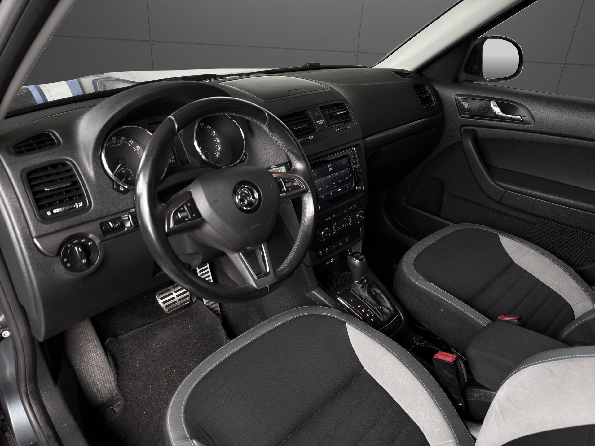 SKODA Yeti 2.0 TDI Ambition 4x4 DSG-image-6
