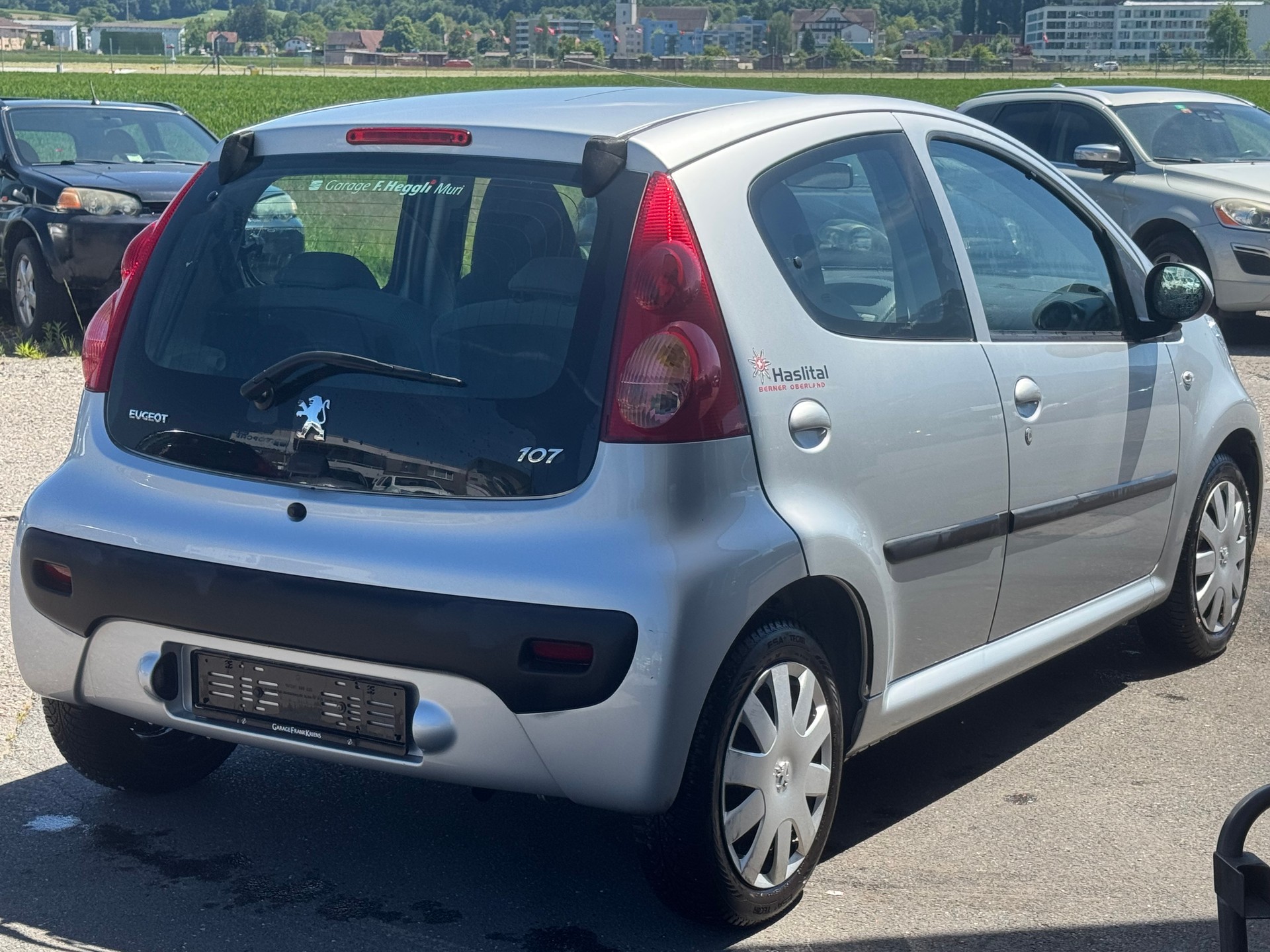 PEUGEOT 107 1.0 Trendy-image-4