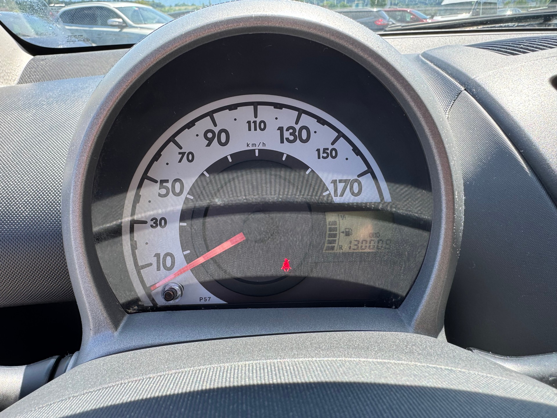PEUGEOT 107 1.0 Trendy-image-8
