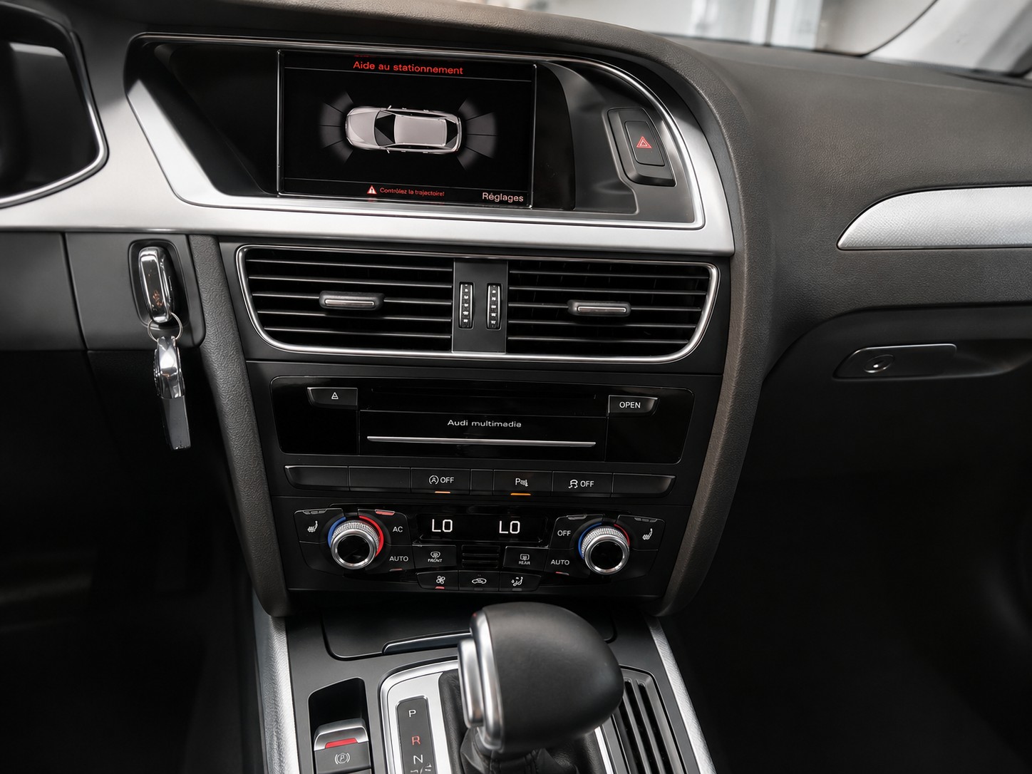 AUDI A4 allroad 2.0 TDI quattro S-tronic-image-11