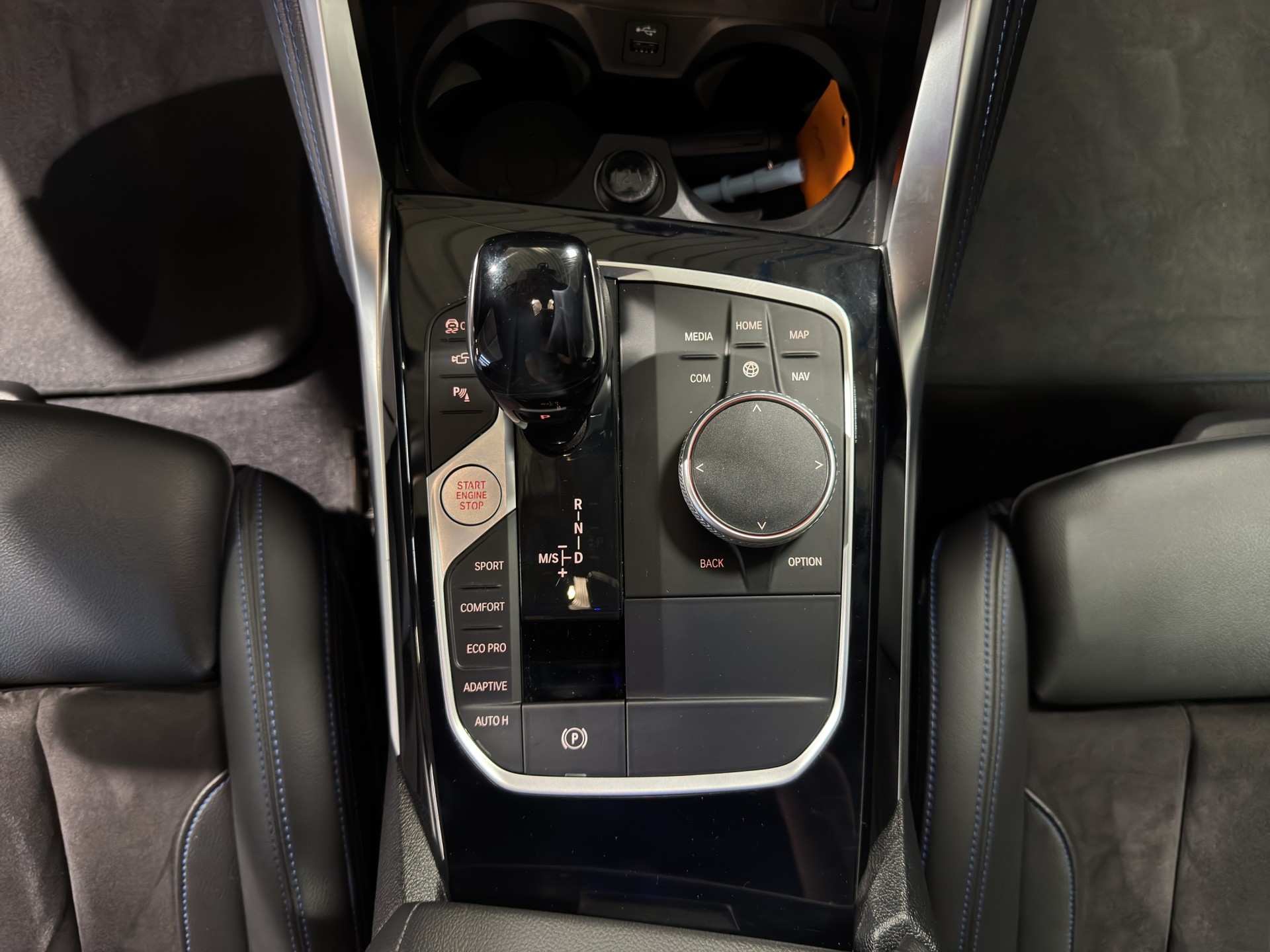 BMW M440i xDrive Coupé-image-10