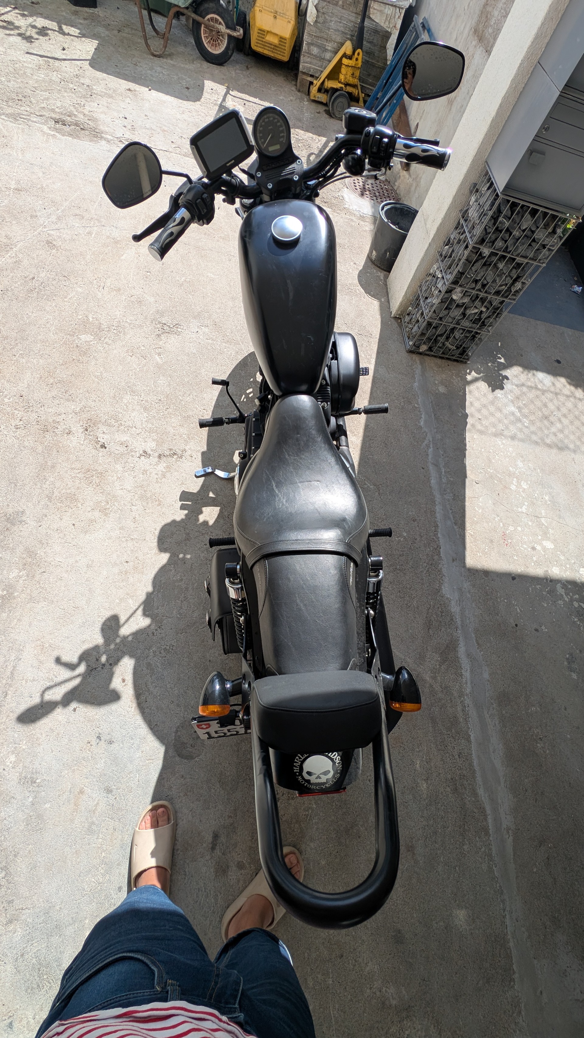 HARLEY-DAVIDSON XL 883 N Sportster Iron-image-2