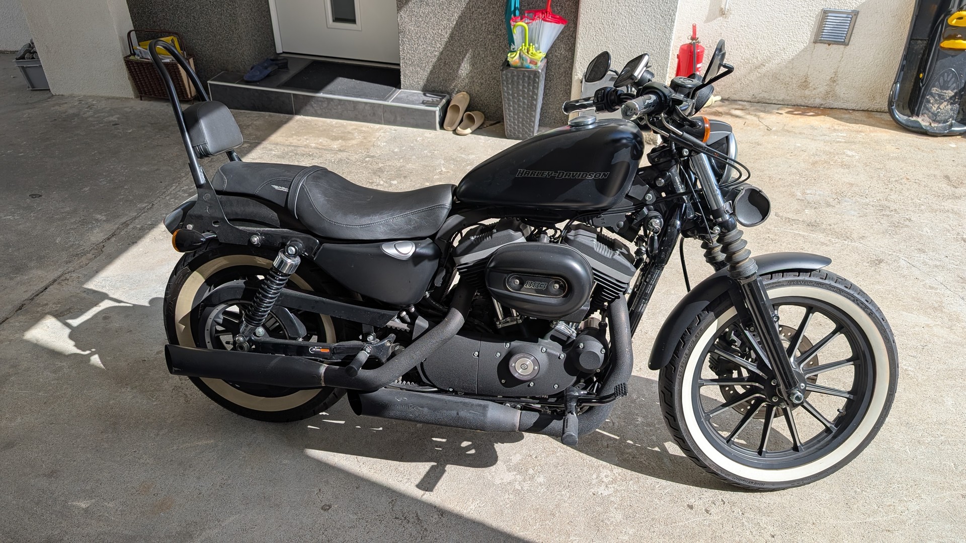 HARLEY-DAVIDSON XL 883 N Sportster Iron-image-0