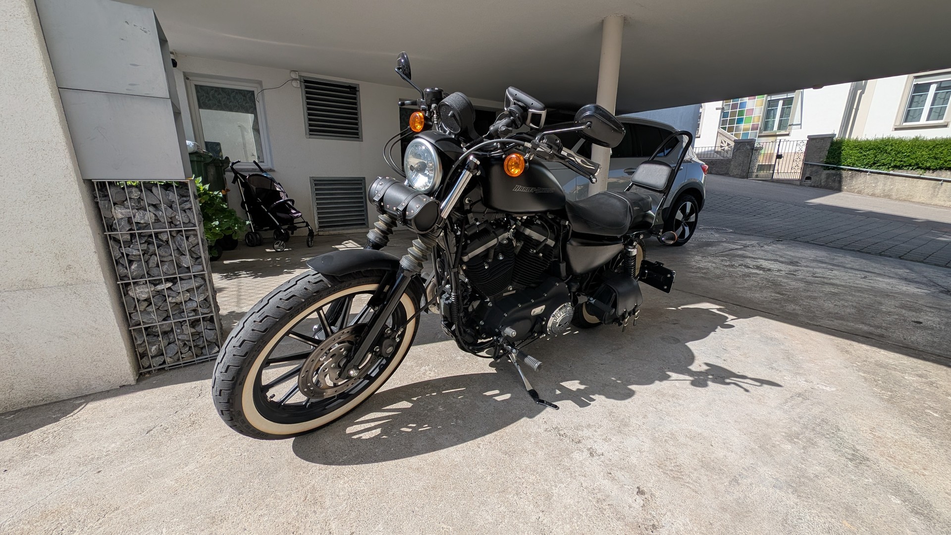 HARLEY-DAVIDSON XL 883 N Sportster Iron-image-5
