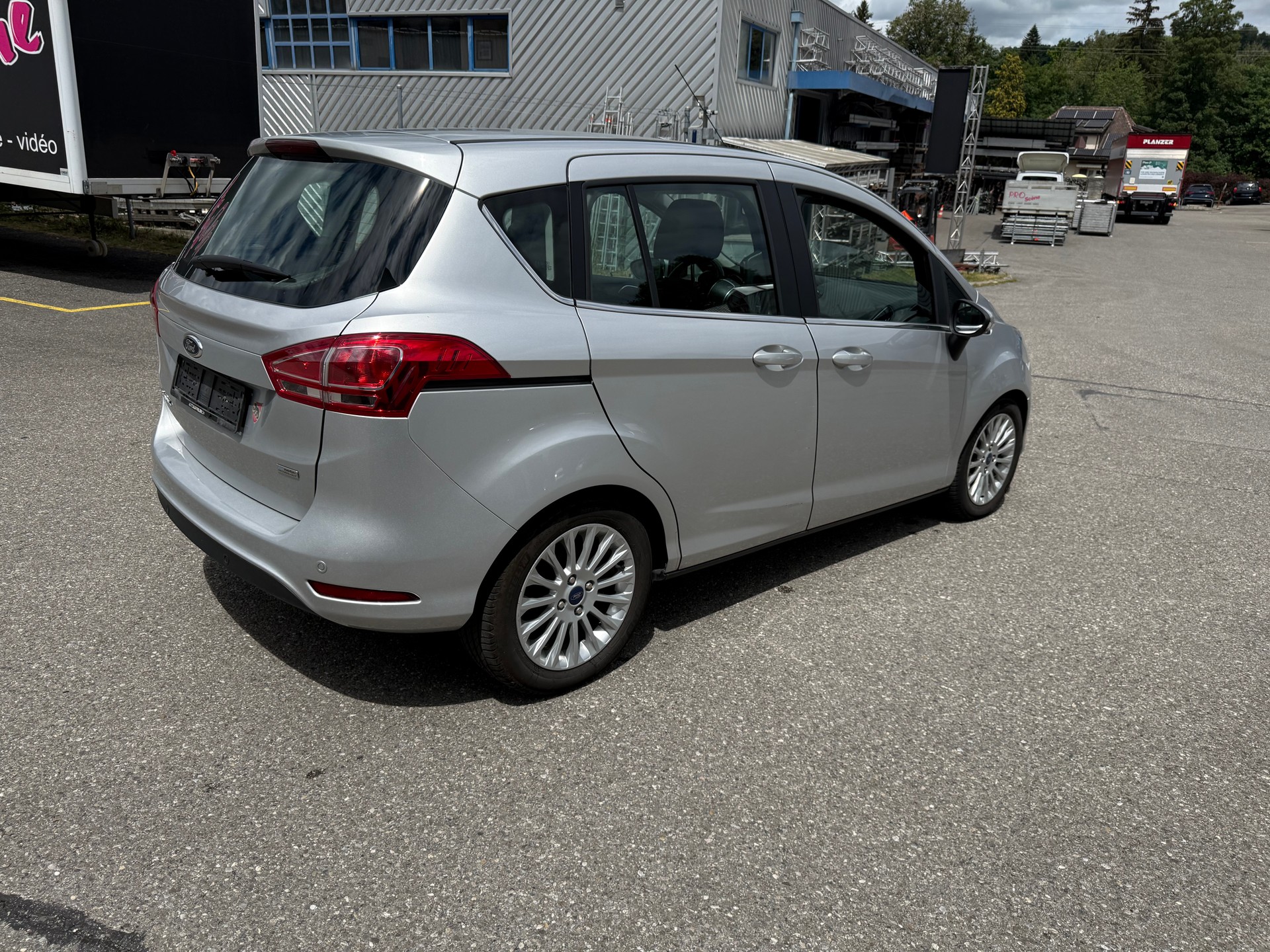FORD B-Max 1.0 SCTi Titanium-image-3