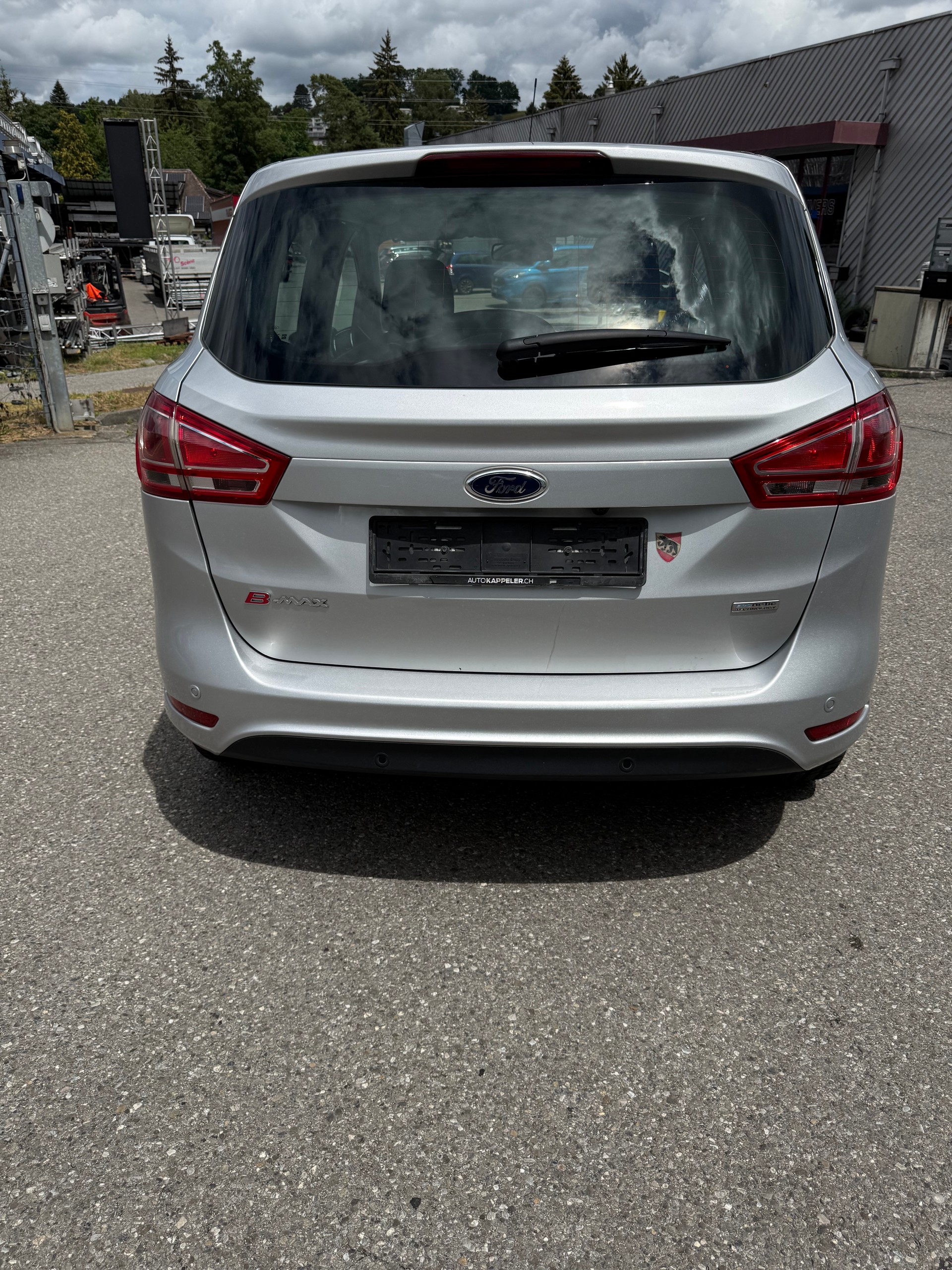 FORD B-Max 1.0 SCTi Titanium-image-4