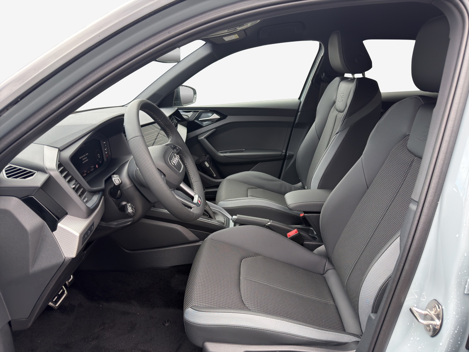 AUDI A1 Sportback 30 TFSI S Line Attraction S-tronic-image-7