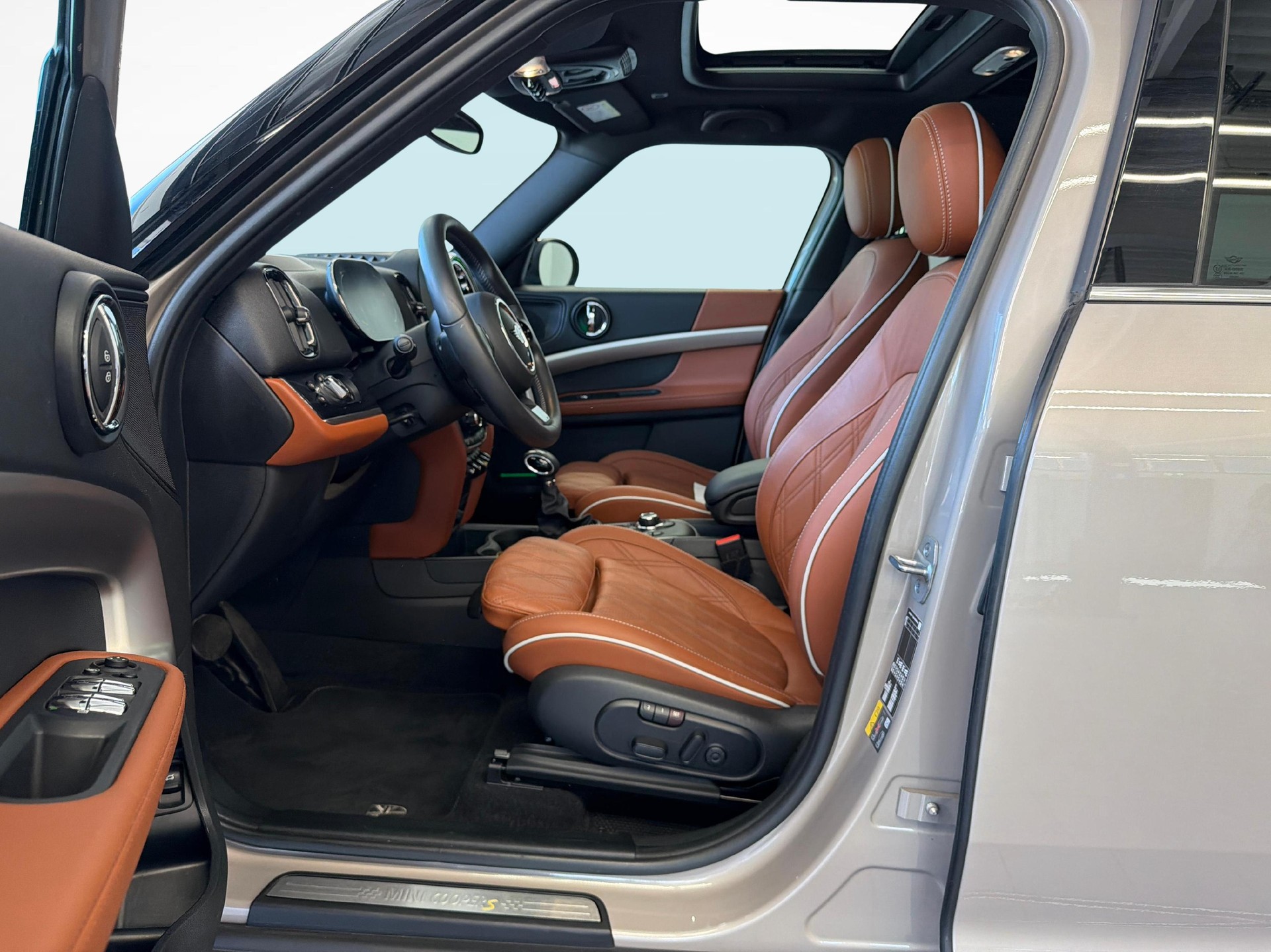 MINI Countryman F60 1.5i Cooper S E ALL4-image-10
