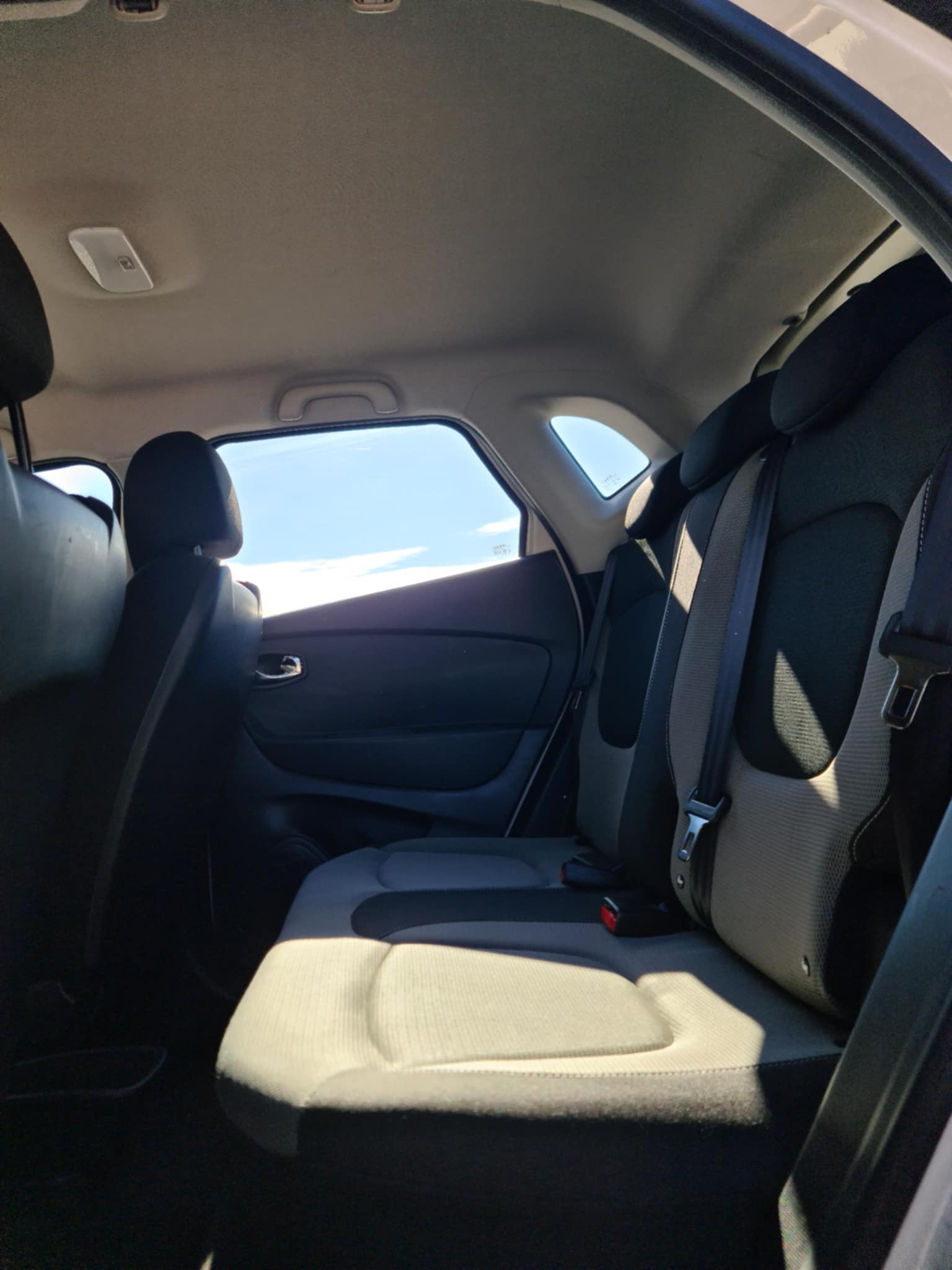 RENAULT Captur 1.2 T 16V Dynamique EDC-image-14