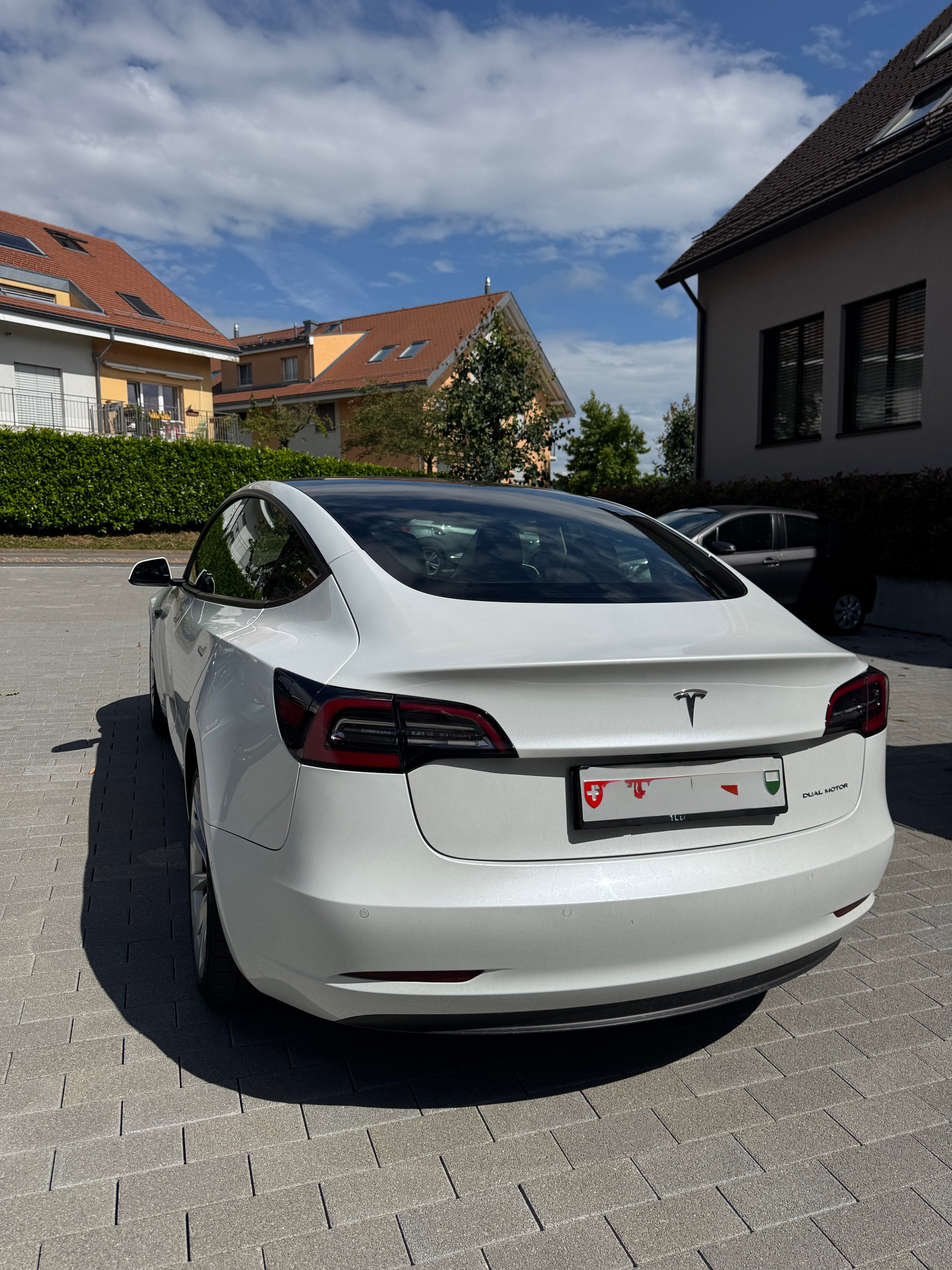 TESLA 2021 Model 3 Long Range, AWD, FSD Autopilot-image-3