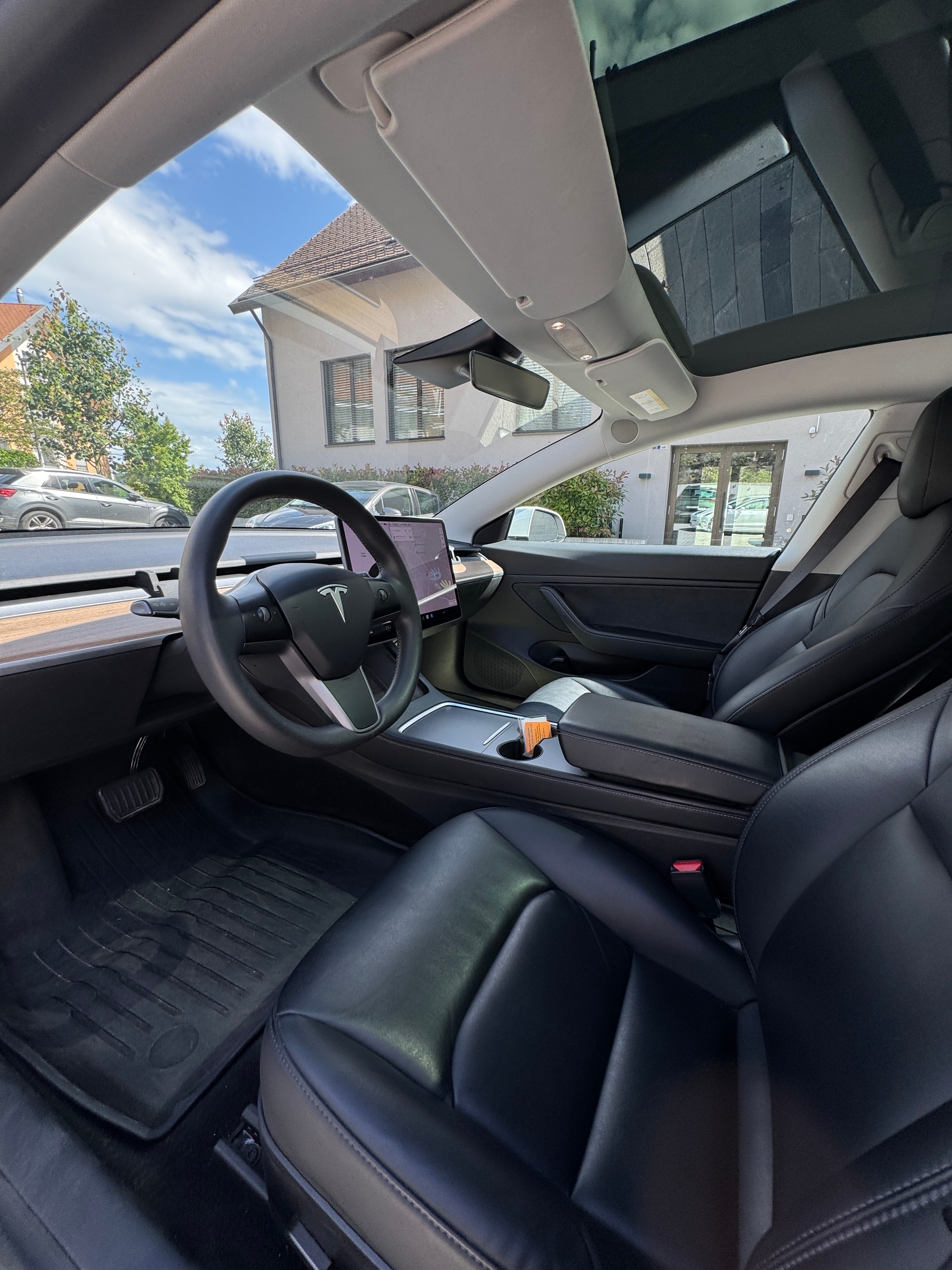 TESLA 2021 Model 3 Long Range, AWD, FSD Autopilot-image-4