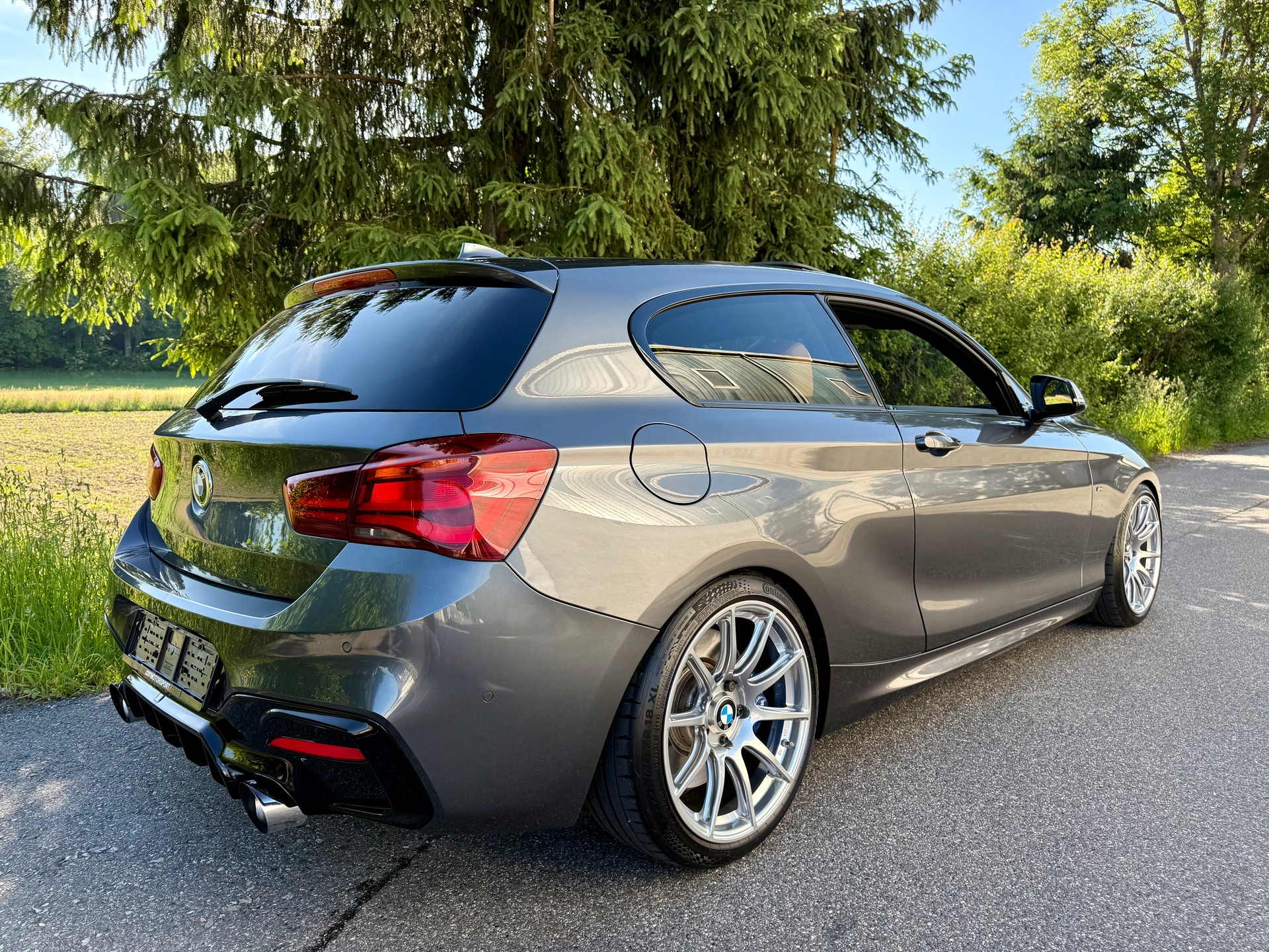BMW M140i-image-8