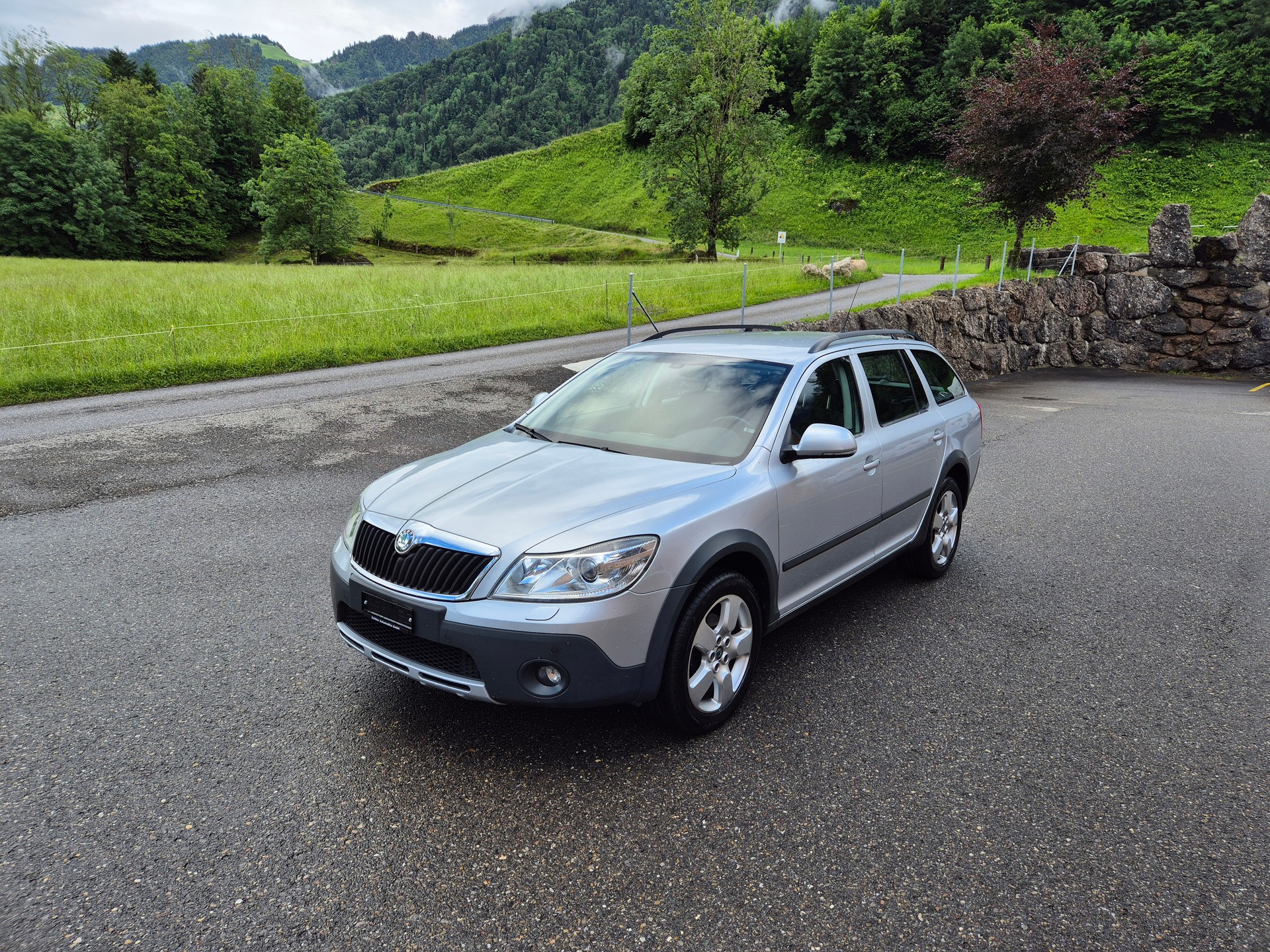 SKODA Octavia Combi 1.8 TSI Scout 4x4