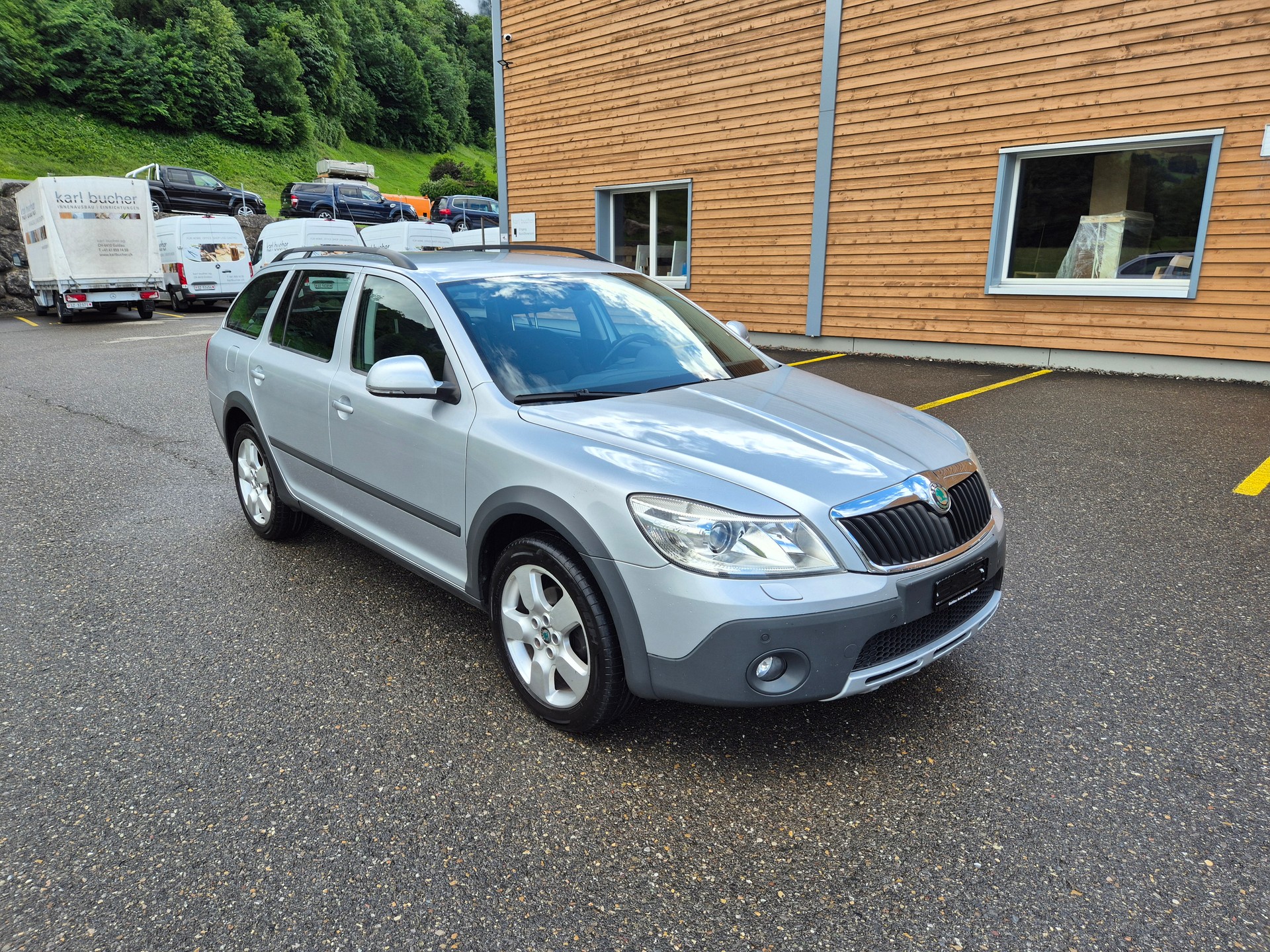 SKODA Octavia Combi 1.8 TSI Scout 4x4-image-4