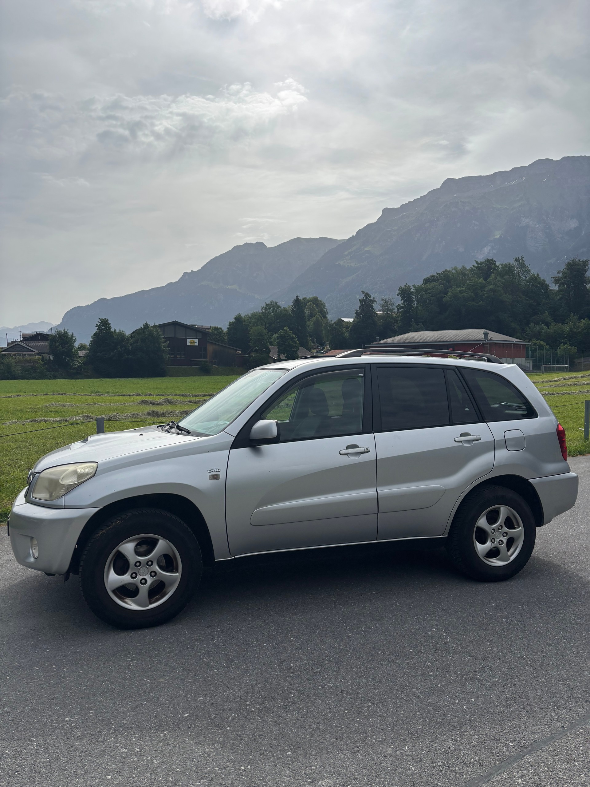 TOYOTA RAV-4 2.0 D4D Linea Luna