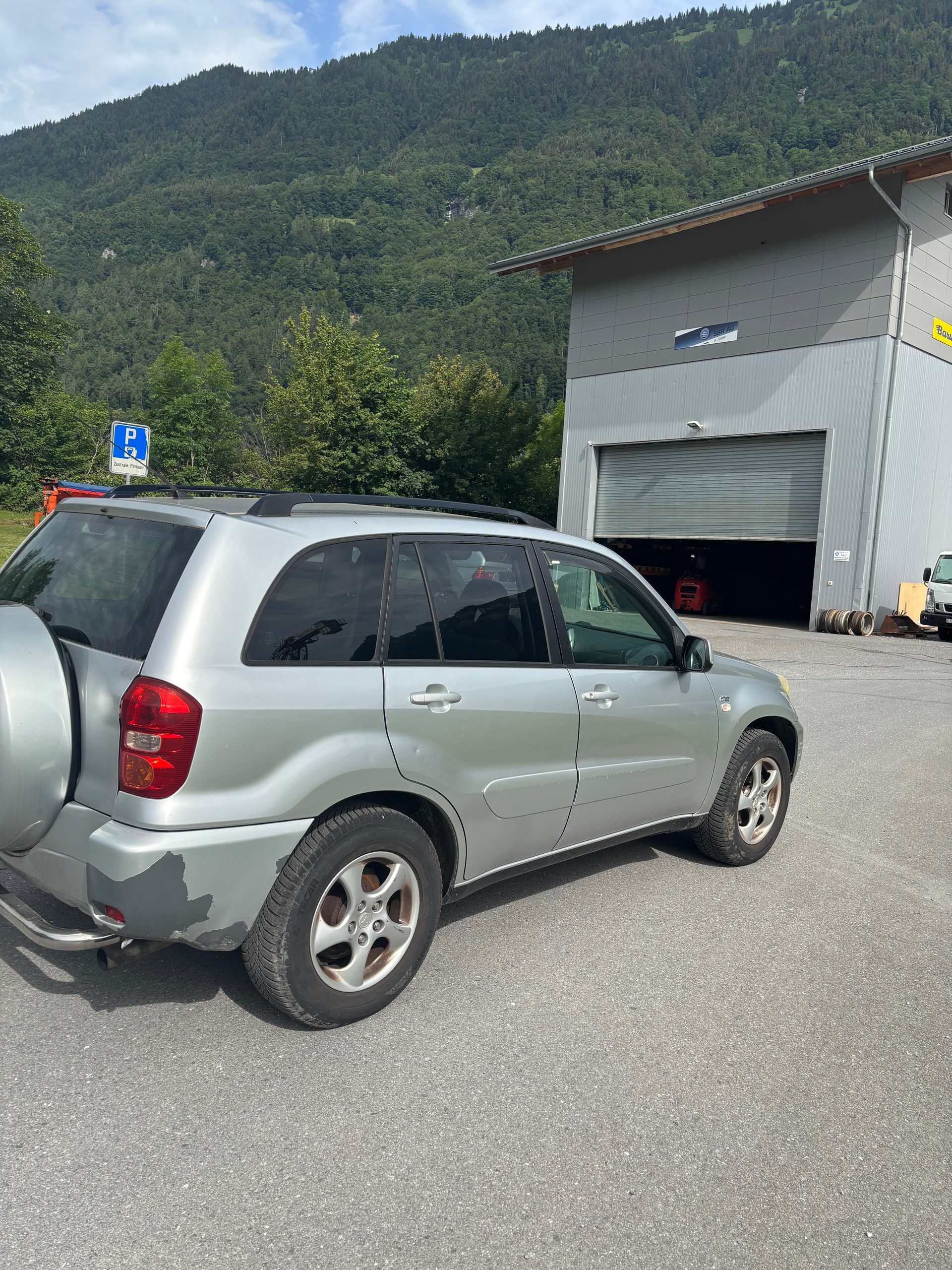 TOYOTA RAV-4 2.0 D4D Linea Luna-image-2