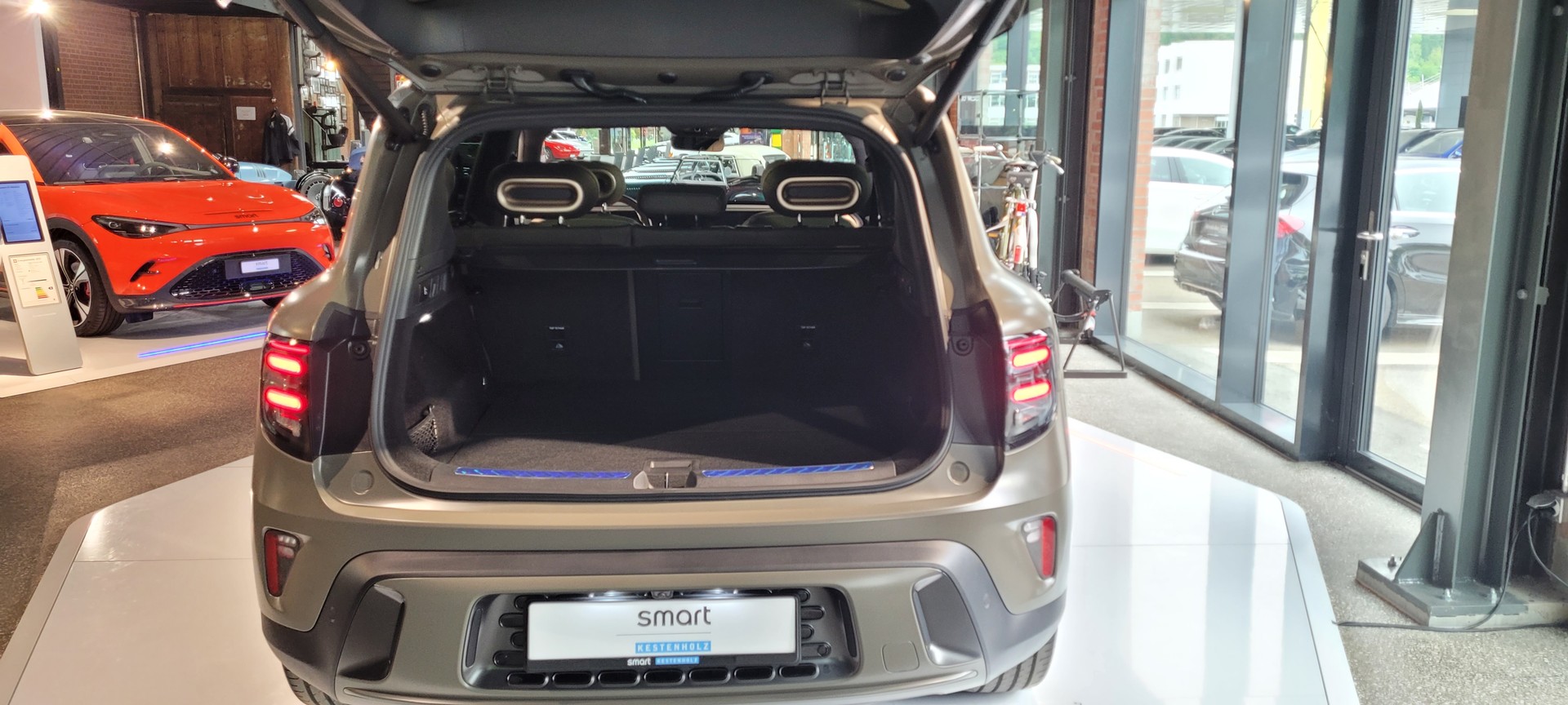 SMART #5 100kWh Summit Edition AWD, 588 PS, Aktions-Leasing 0,9%, ab September verfügbar-image-4