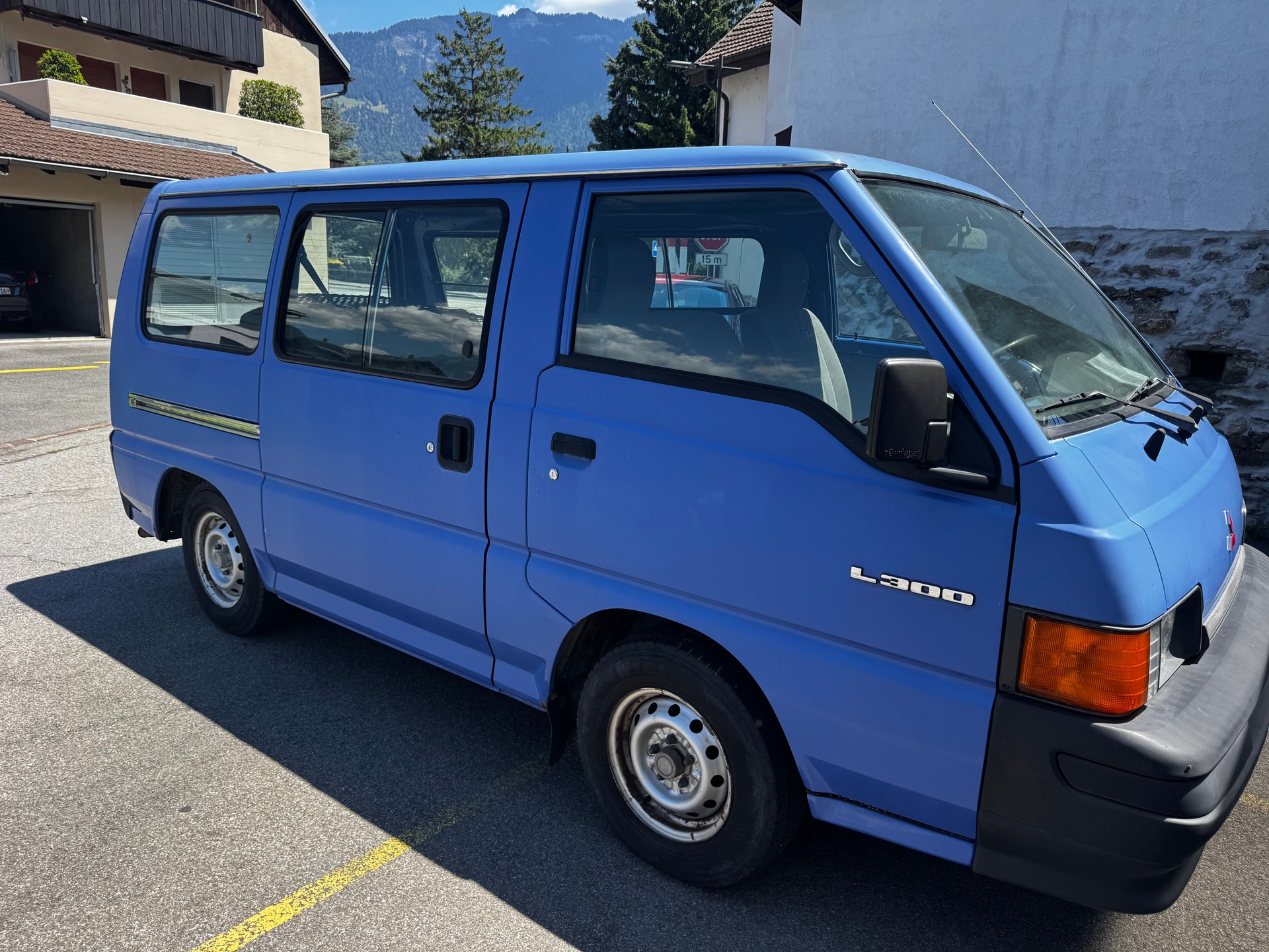 MITSUBISHI L 300 2.0-16 ECI-image-4
