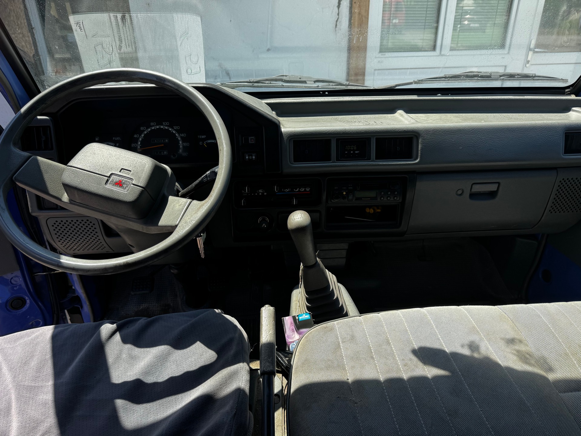 MITSUBISHI L 300 2.0-16 ECI-image-12