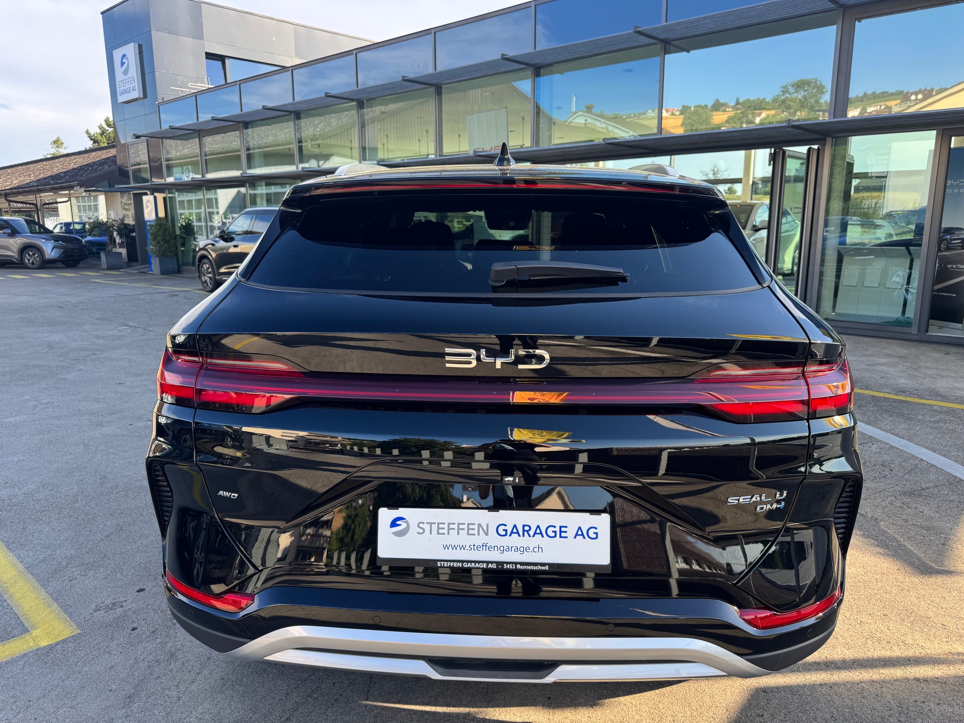 BYD Seal U DM-i Design AWD-image-8