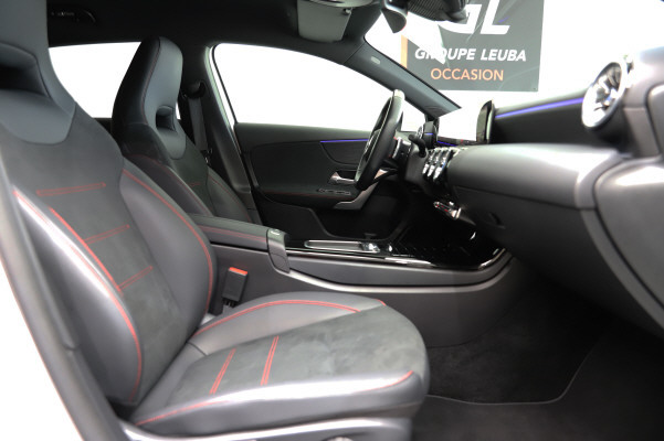 MERCEDES-BENZ A 220 4Matic 8G-DCT-image-8