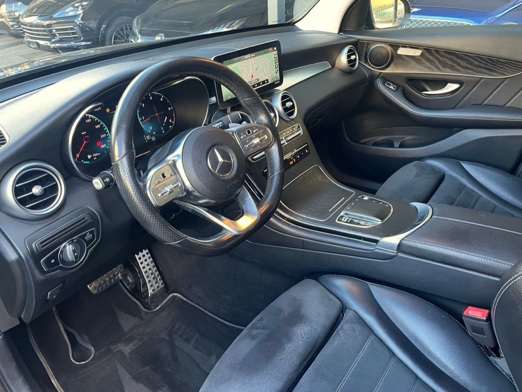 MERCEDES-BENZ GLC 300 d AMG Line 4Matic 9G-Tronic-image-1
