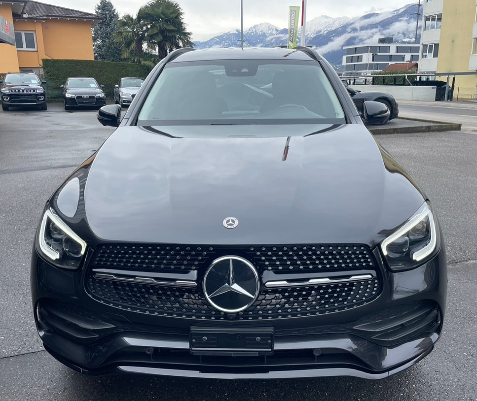 MERCEDES-BENZ GLC 300 d AMG Line 4Matic 9G-Tronic-image-13