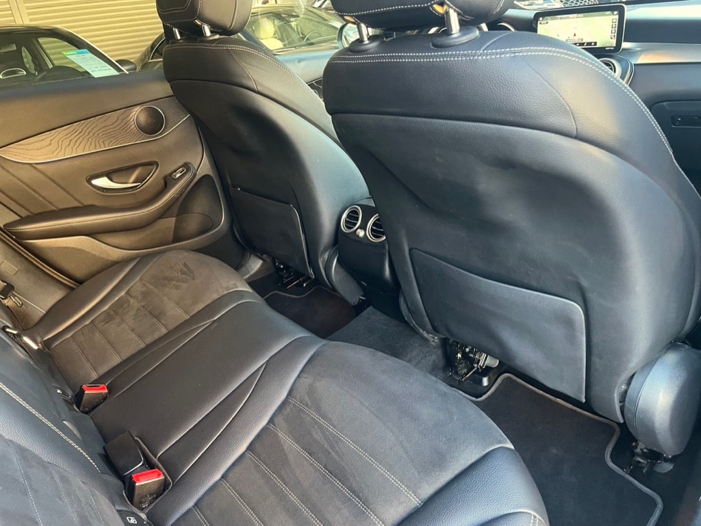MERCEDES-BENZ GLC 300 d AMG Line 4Matic 9G-Tronic-image-10