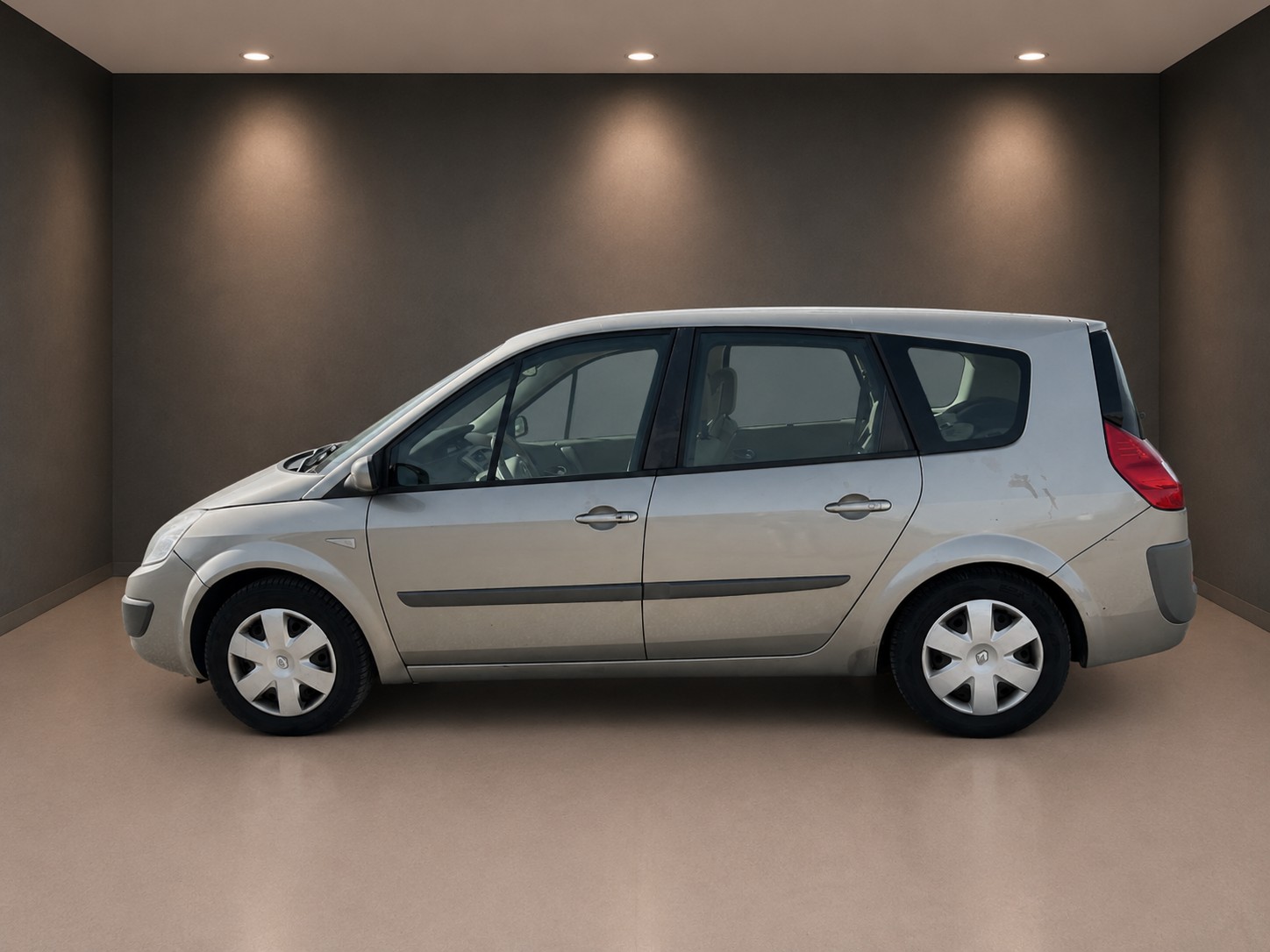 RENAULT Grand Scénic 2.0 16V Fairway Automatic-showroom-element-2