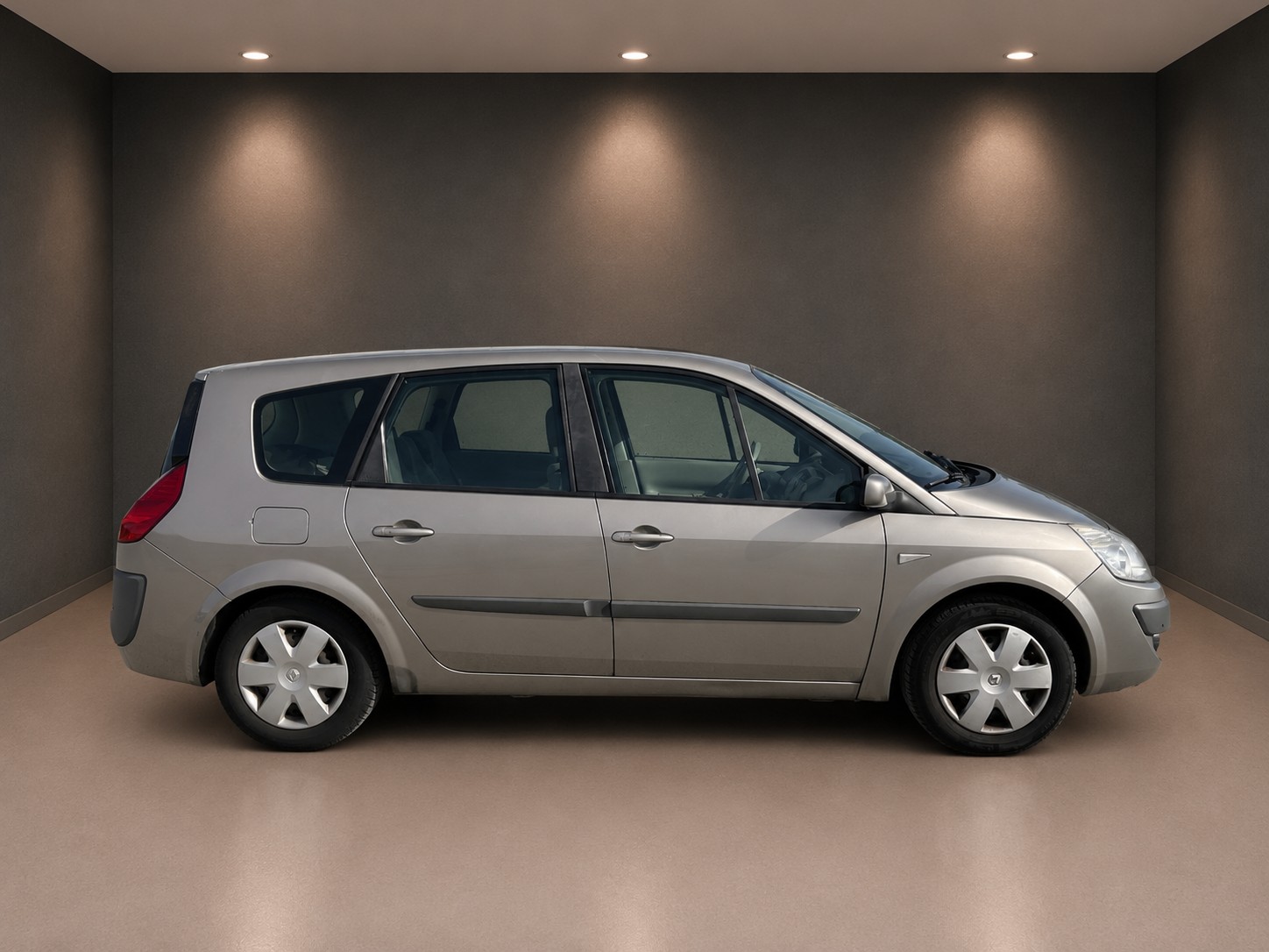 RENAULT Grand Scénic 2.0 16V Fairway Automatic-showroom-element-3