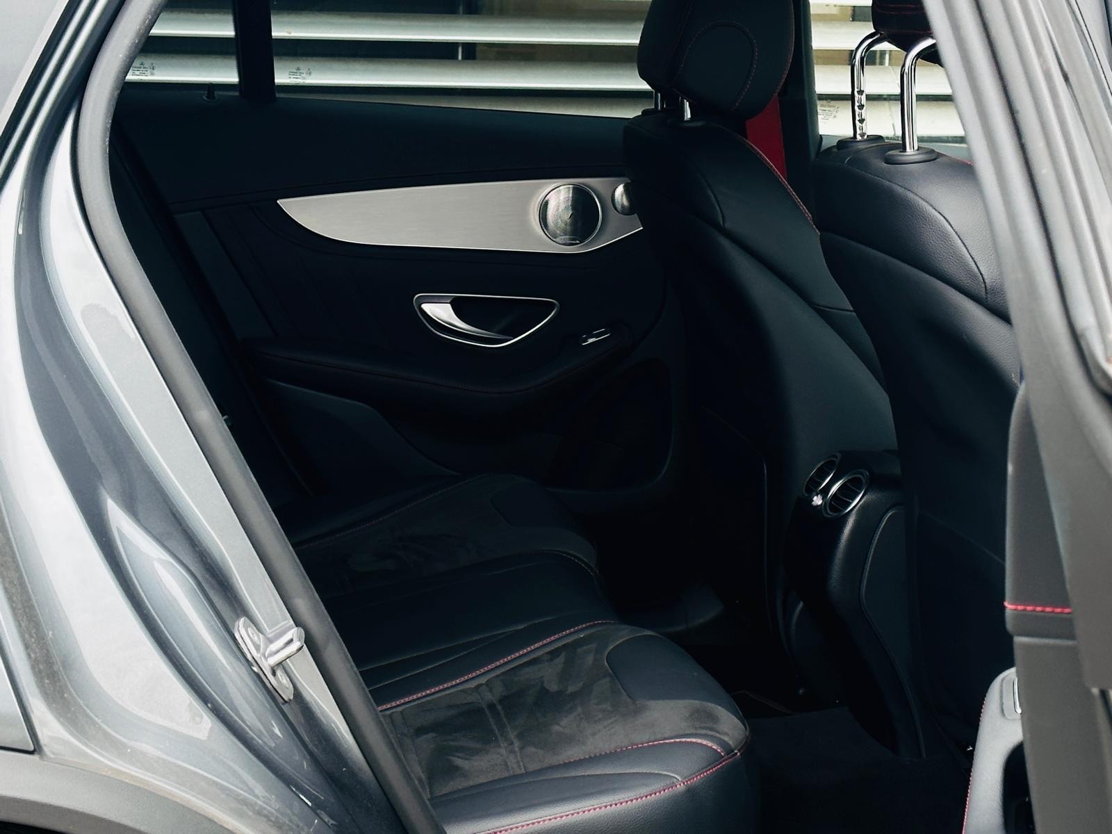 MERCEDES-BENZ GLC 43 AMG 4Matic 9G-Tronic-image-4