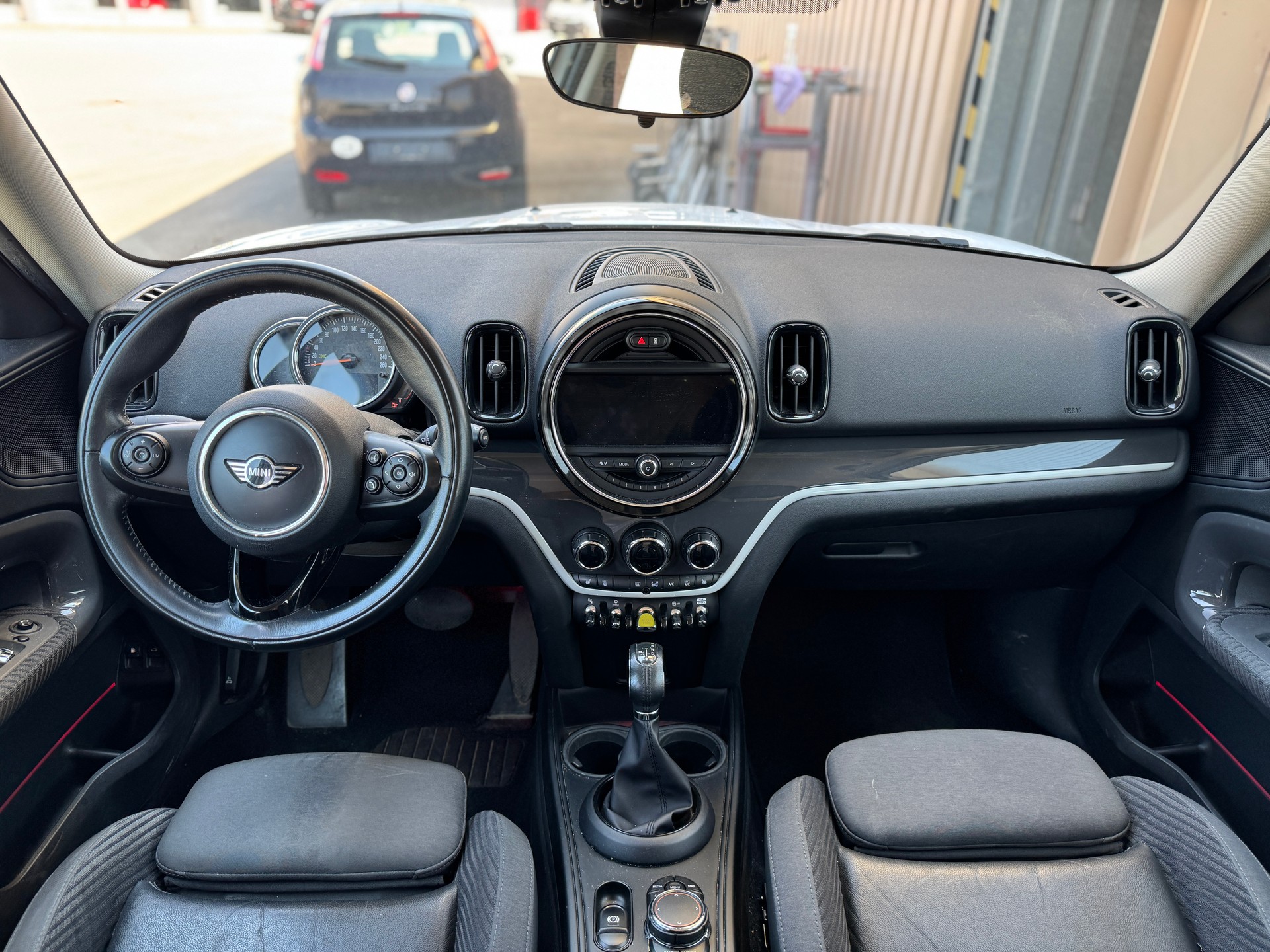 MINI Countryman Cooper S E ALL4 Steptronic-image-8