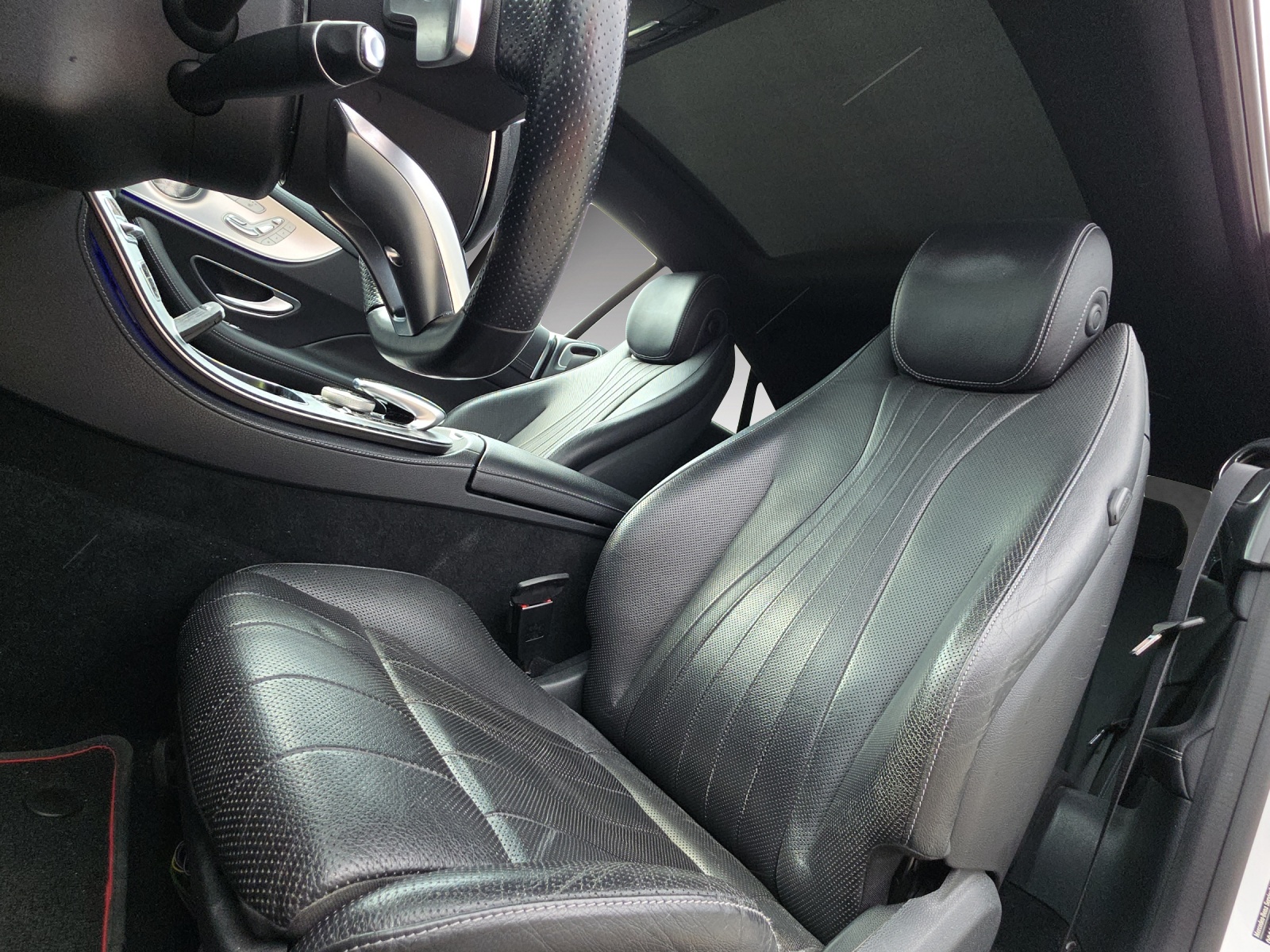 MERCEDES-BENZ E 400 Coupé AMG Line 4 Matic 9G-Tronic-image-13