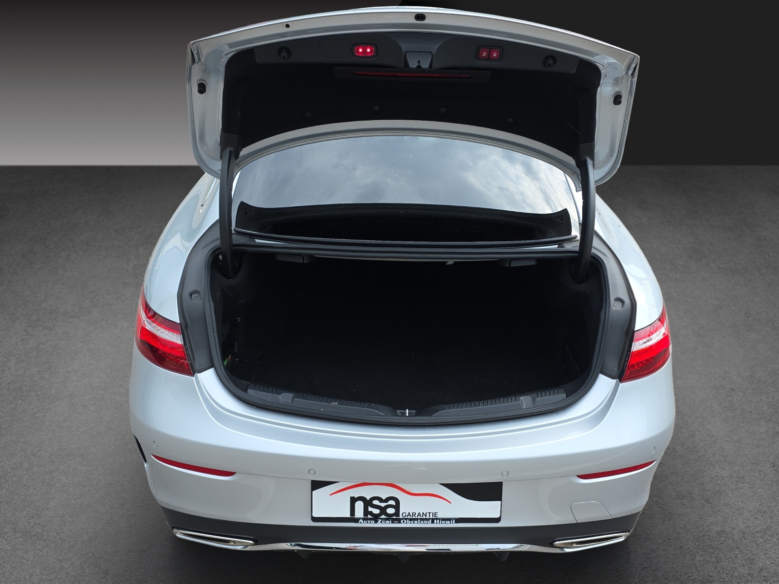 MERCEDES-BENZ E 400 Coupé AMG Line 4 Matic 9G-Tronic-image-6