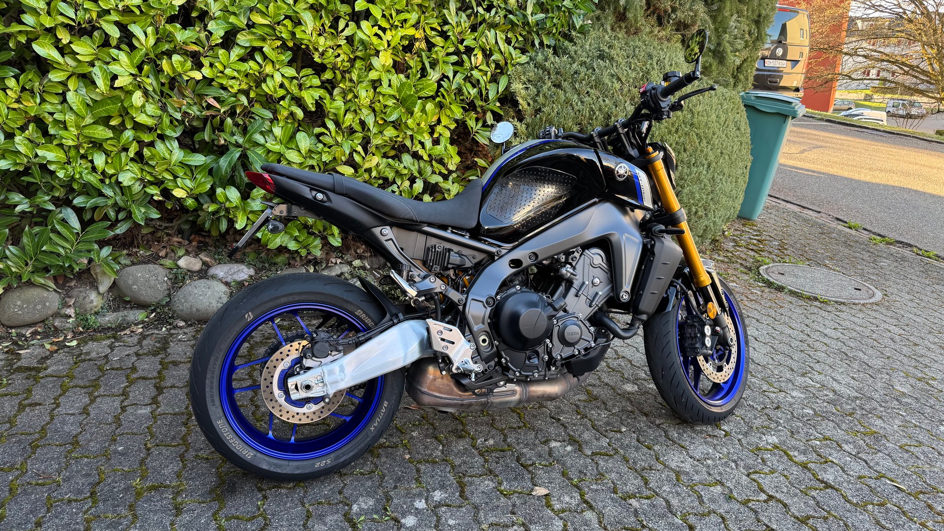 YAMAHA MT-09 SP-image-1