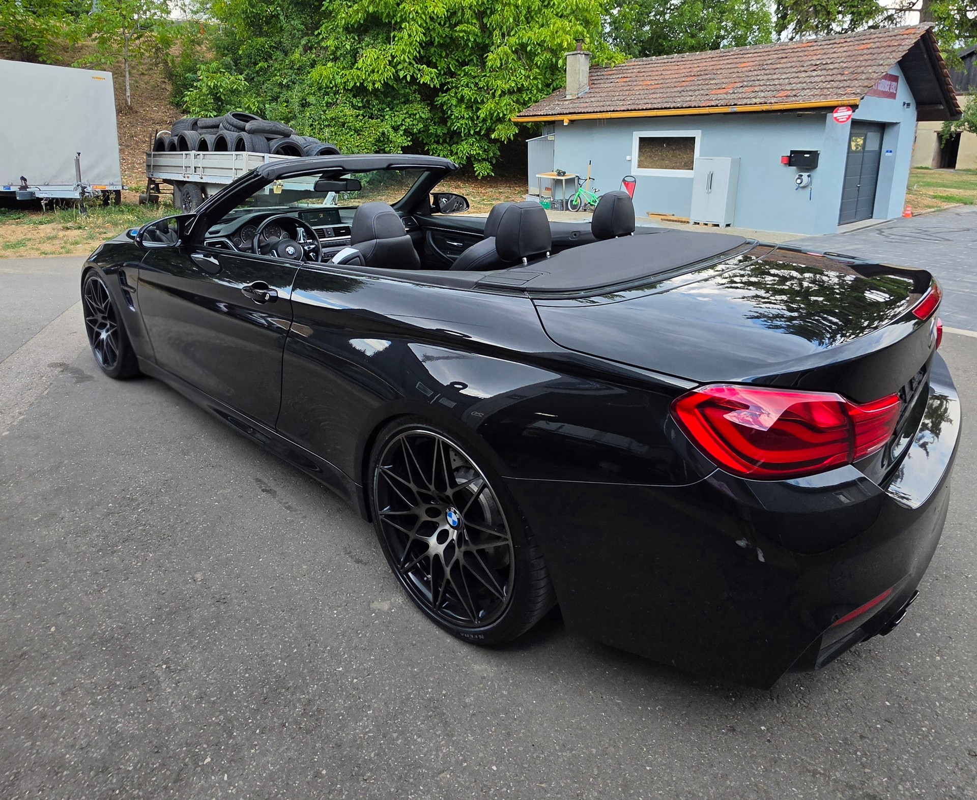 BMW M4 Cabriolet Drivelogic M Competition-image-5