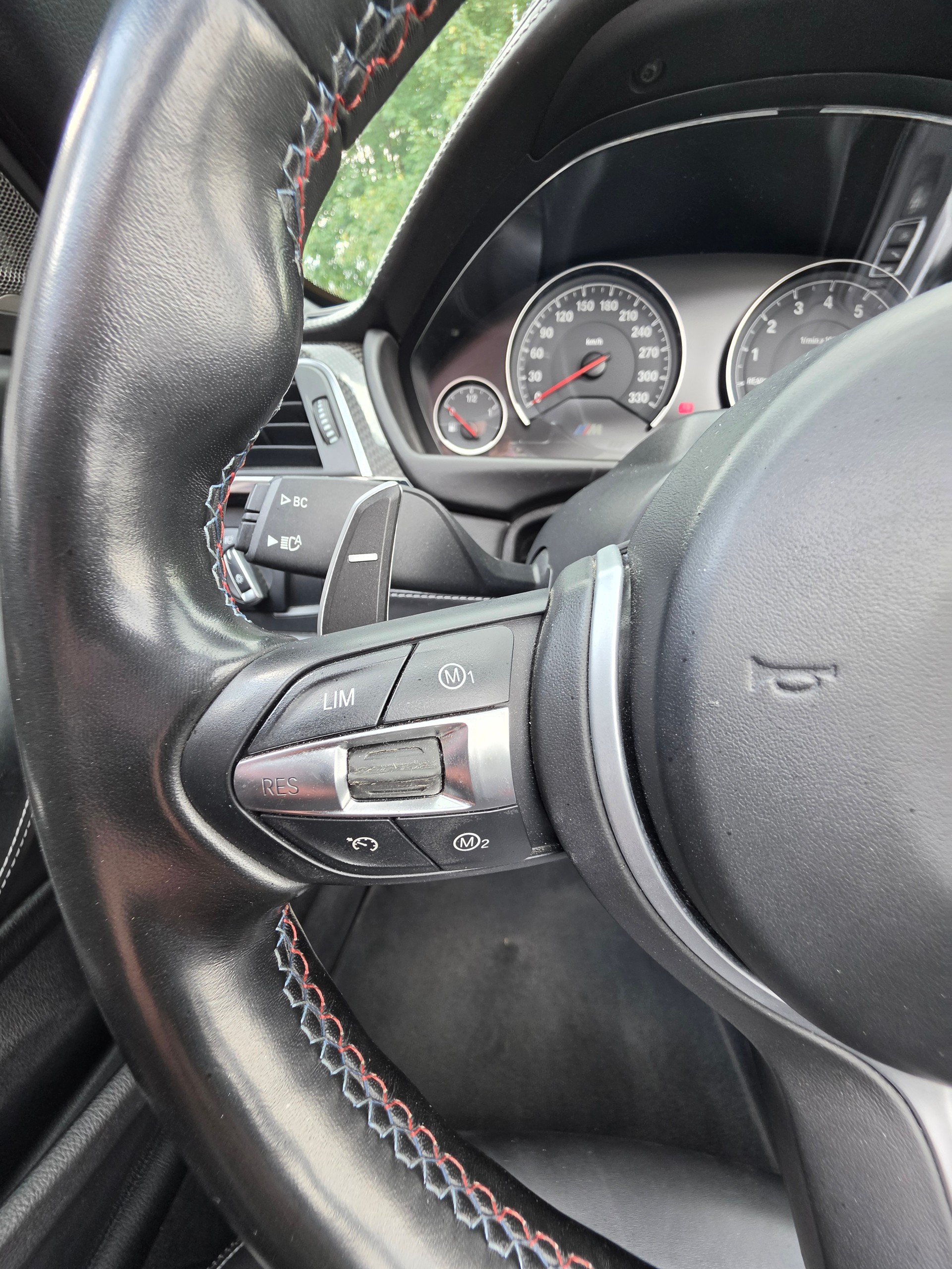 BMW M4 Cabriolet Drivelogic M Competition-image-15