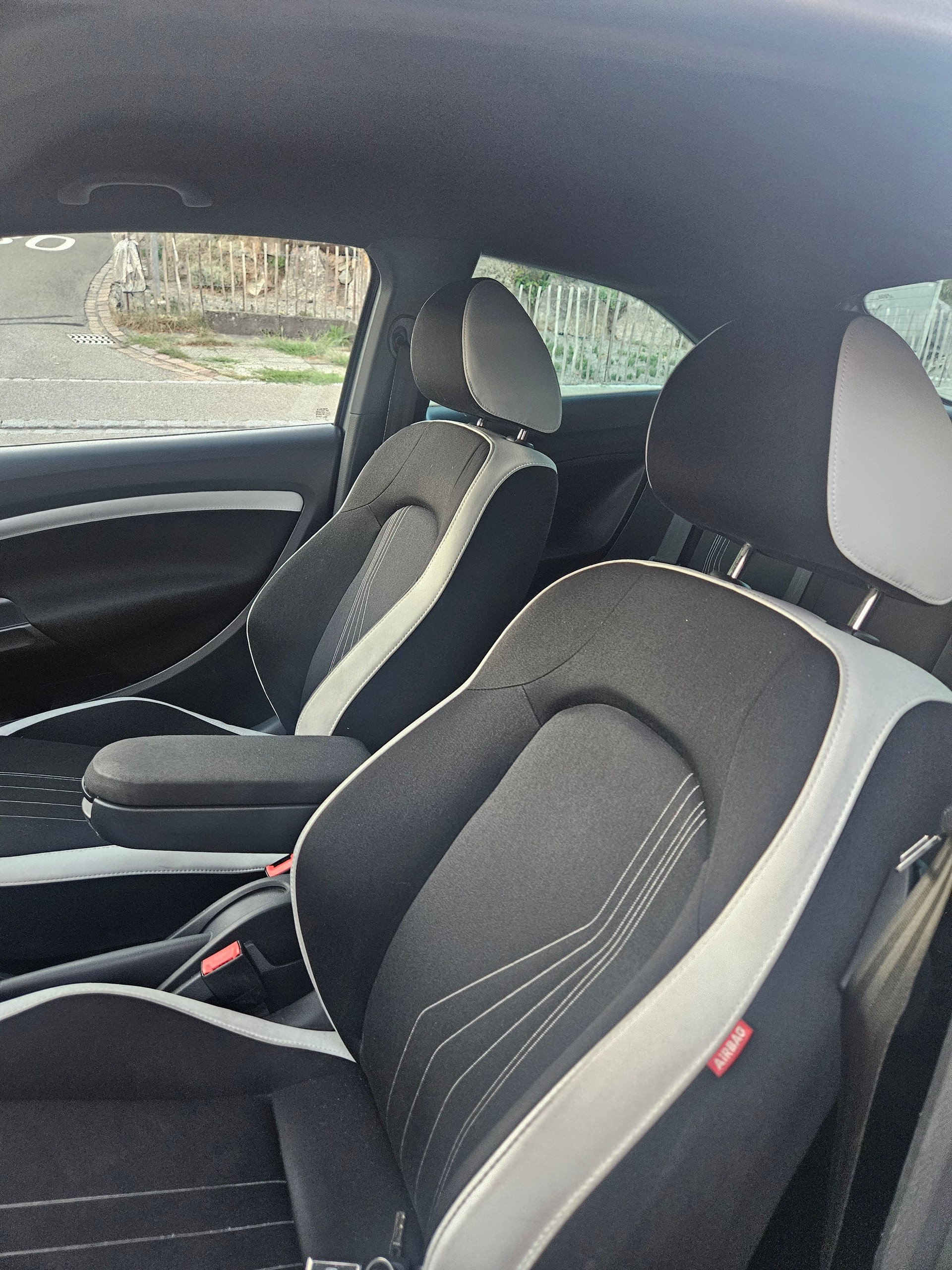 SEAT Ibiza SC 1.4 TSI Cupra DSG-image-8