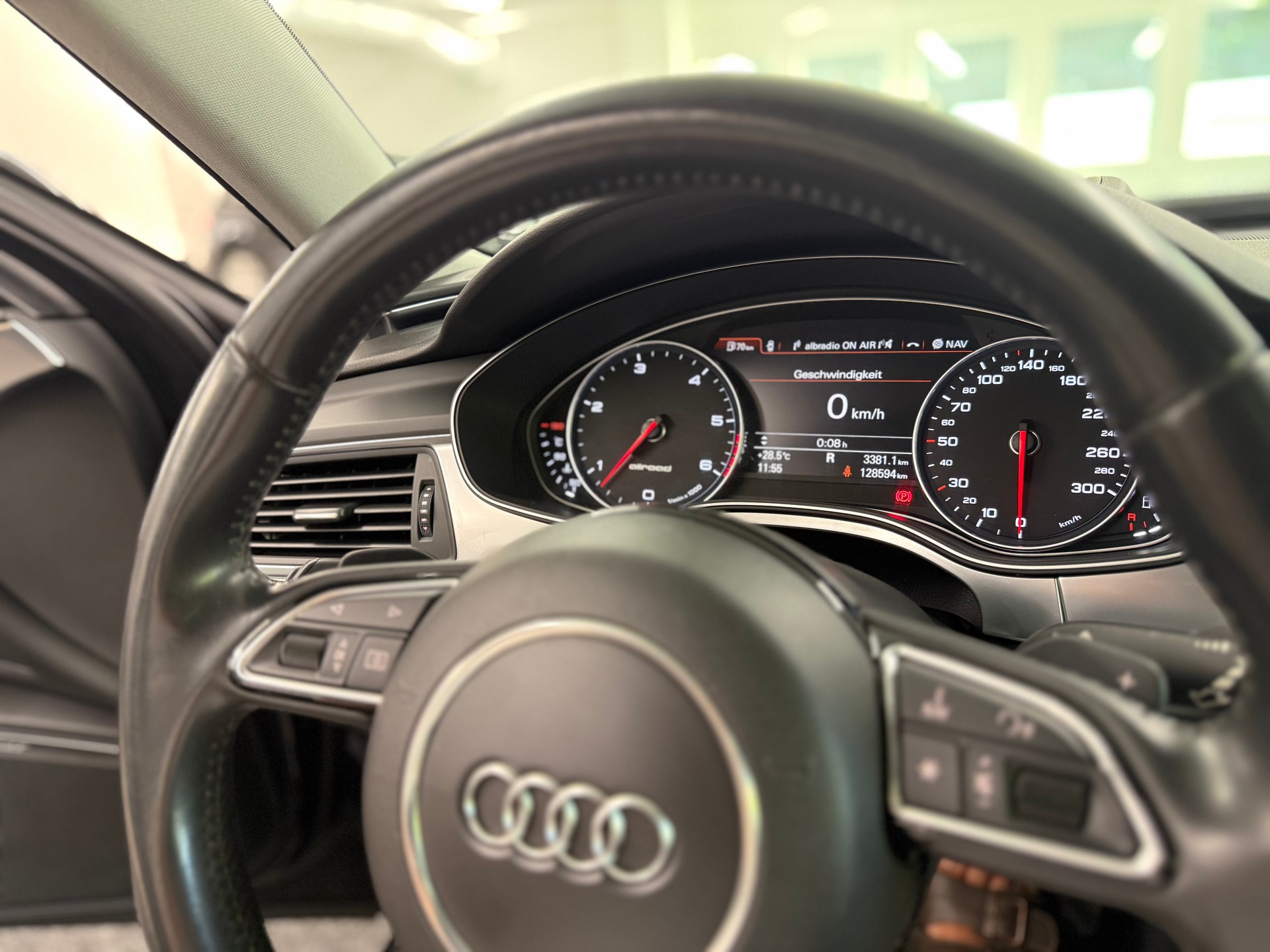 AUDI A6 allroad 3.0 BiTDI V6 quattro tiptronic-image-19