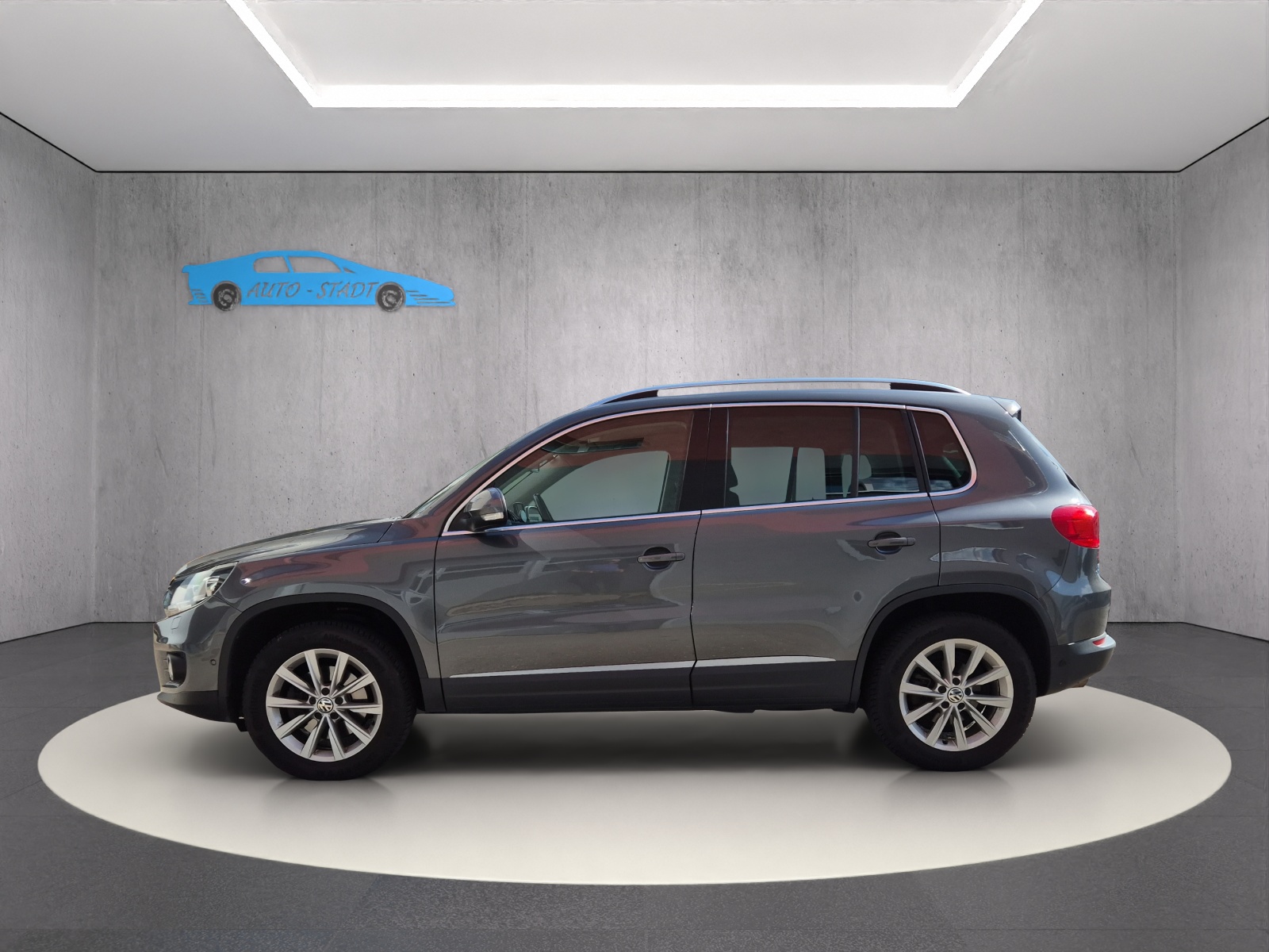 VW Tiguan 2.0 TSI Sport&Style 4Motion DSG-showroom-element-1
