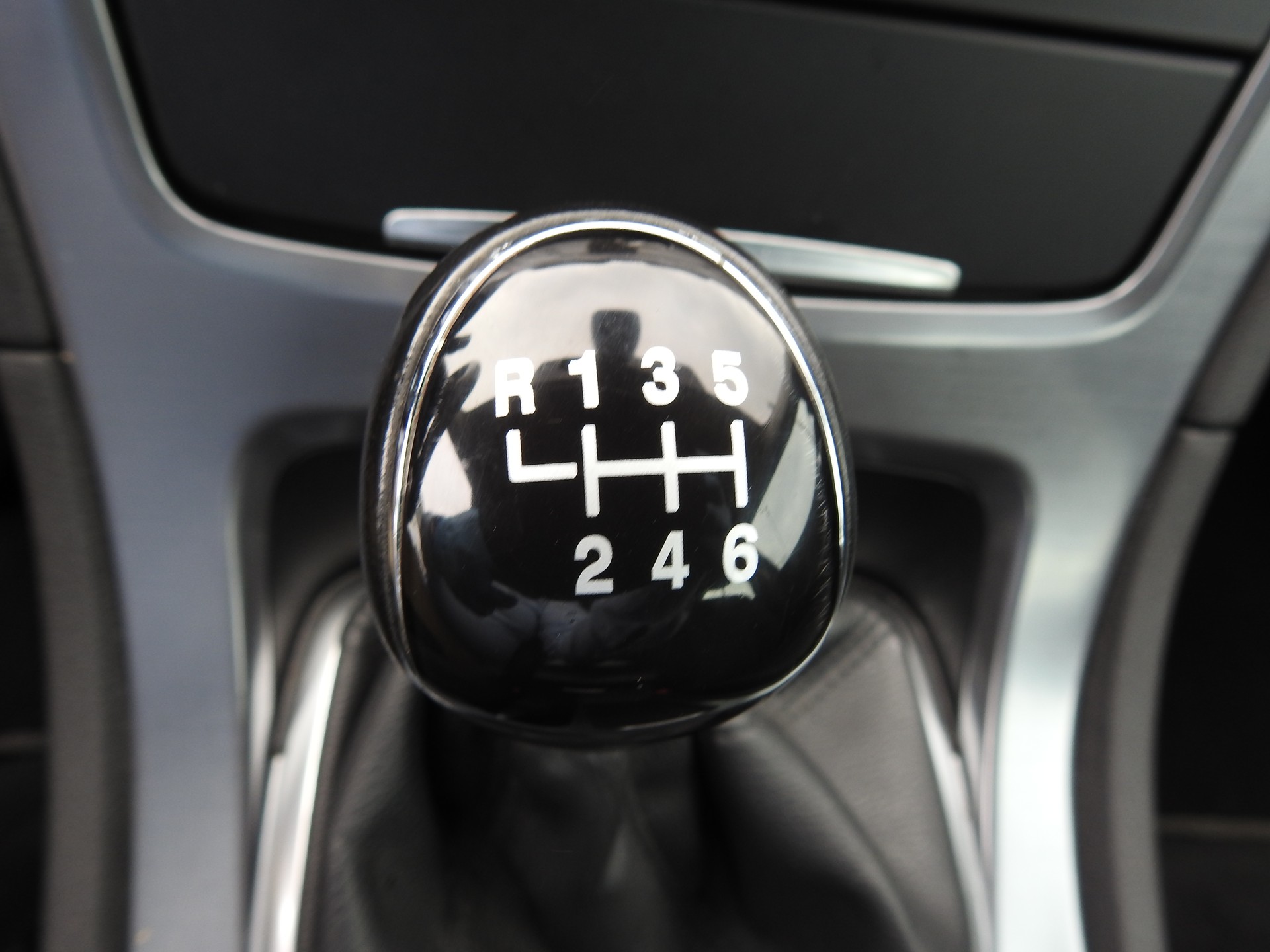 FORD Mondeo 1.6 EcoBoost SCTi Carving-image-19
