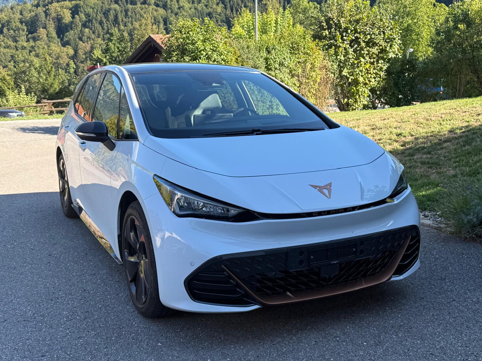 CUPRA Born 58 kWh e-Boost-showroom-element-1