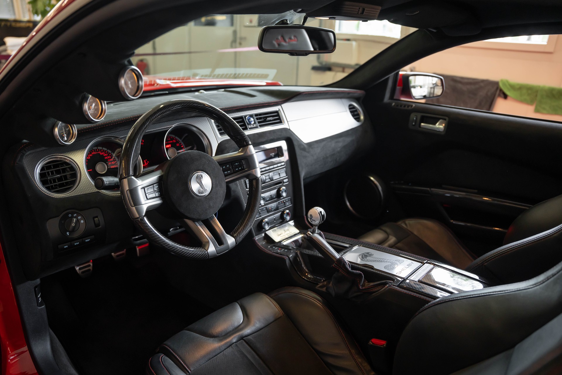 FORD MUSTANG Shelby GT 500 SuperSnake-image-12